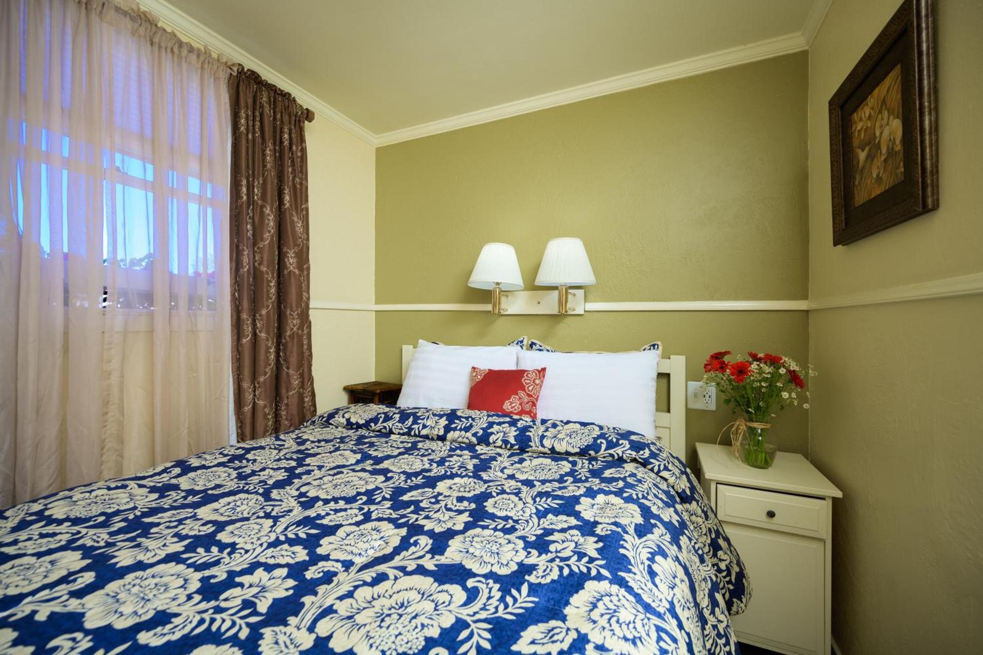 Marina Motel photo 56