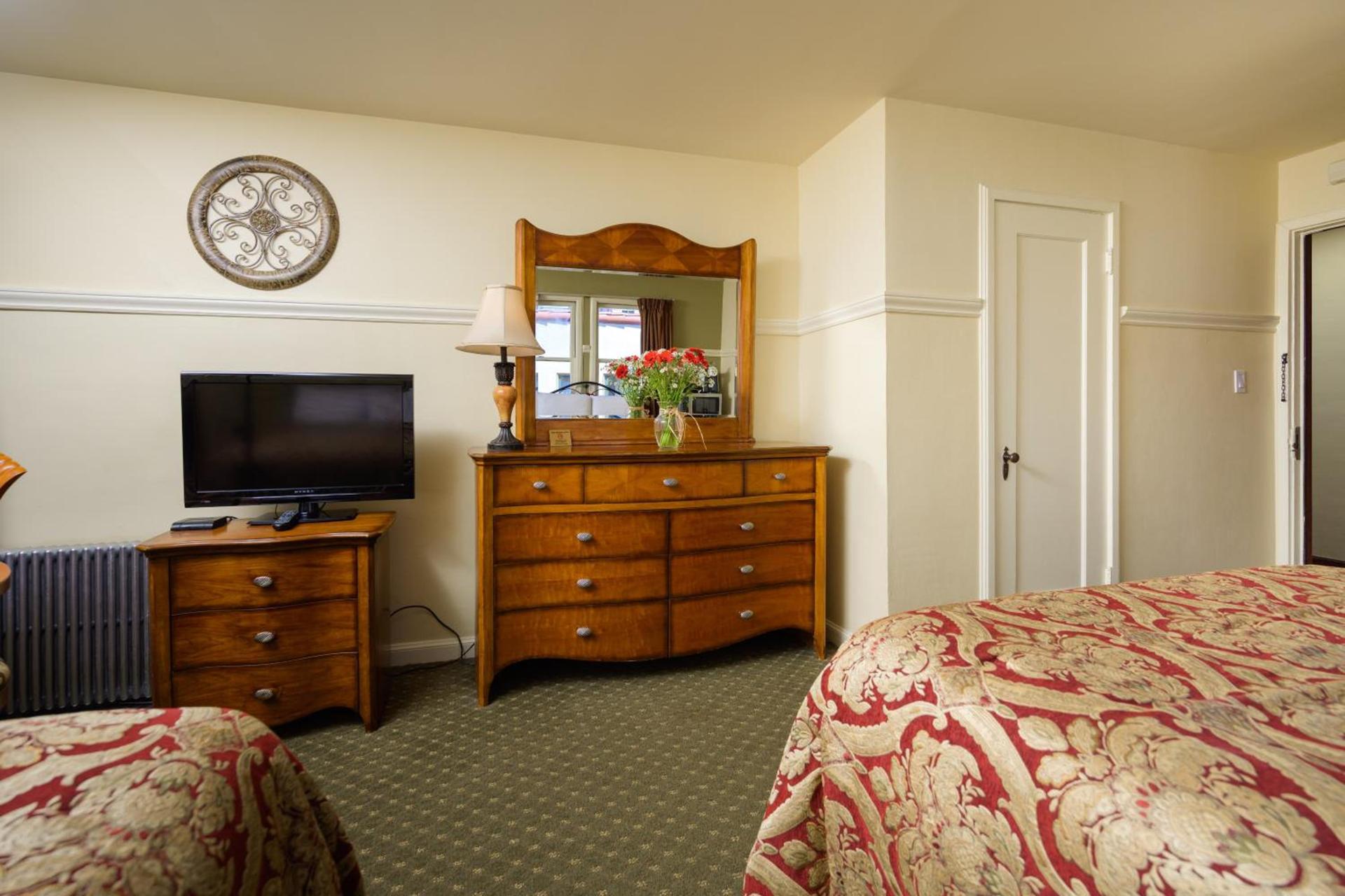 Marina Motel photo 14