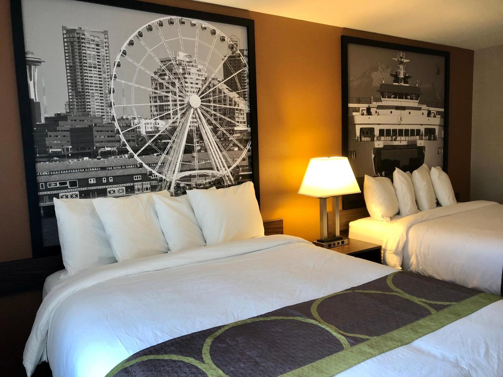 Super 8 by Wyndham Lynnwood photo 10