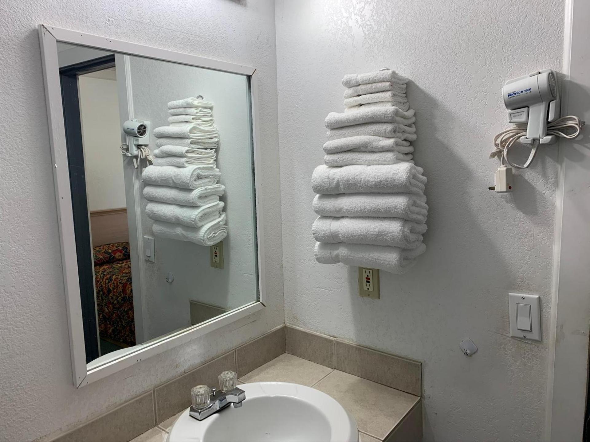 Budget Lodge Inn - Abilene photo 21