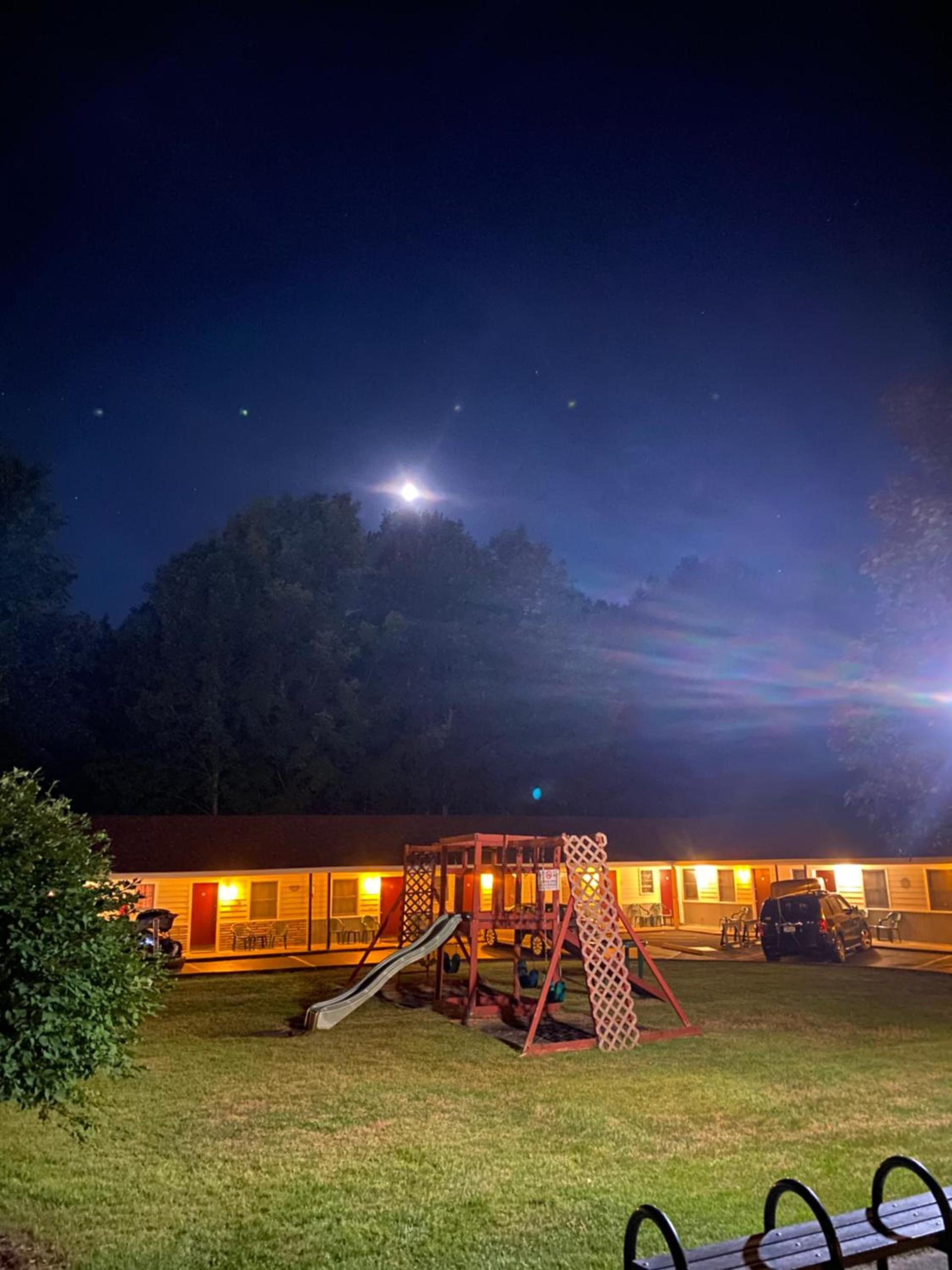 Fran Cove Motel photo 5