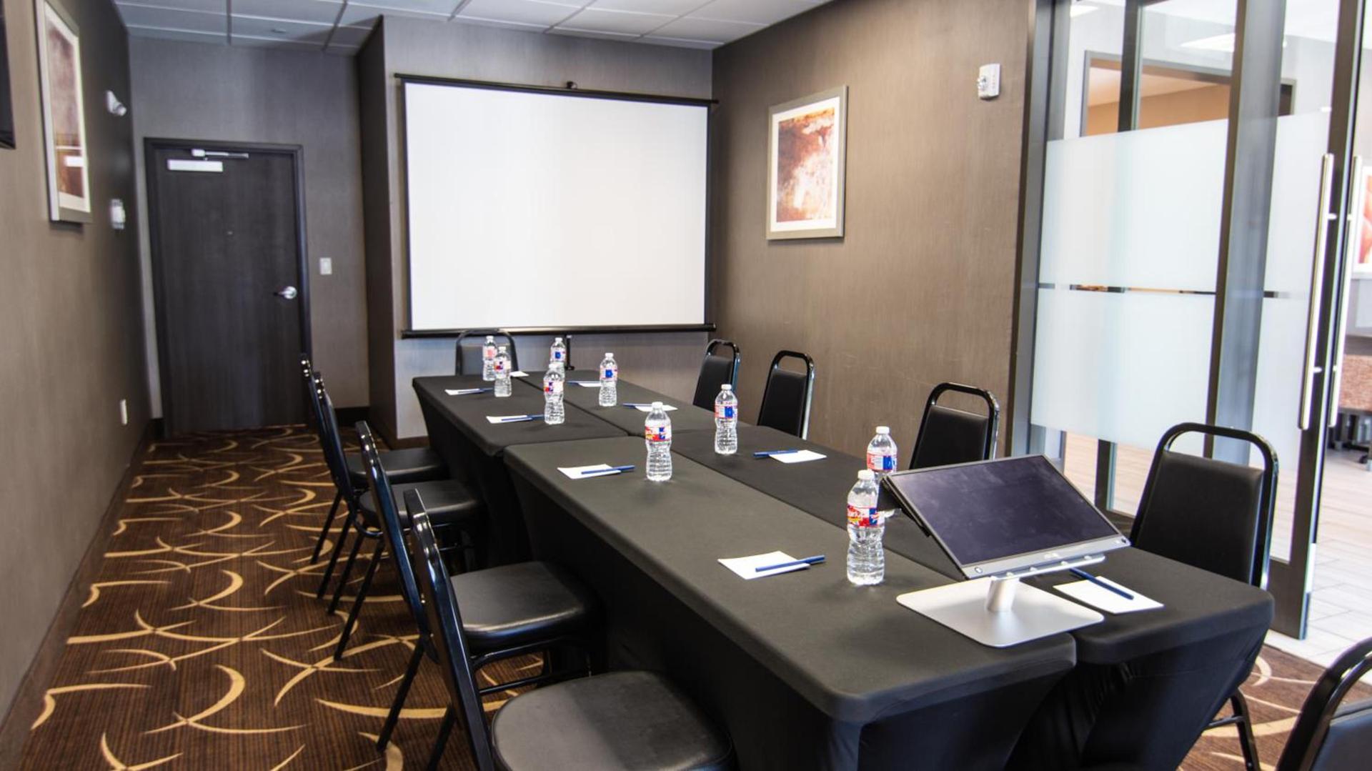 Comfort Suites Near Sam Houston Race Park photo 20