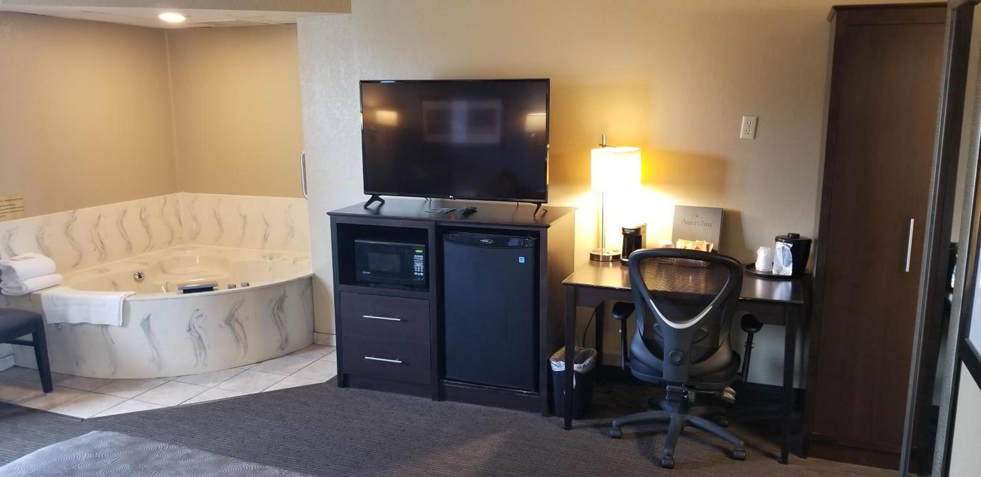AmericInn by Wyndham Clear Lake photo 45