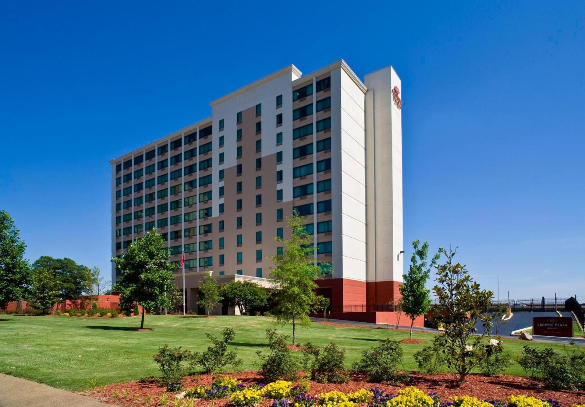 Crowne Plaza Memphis Downtown by IHG photo 1