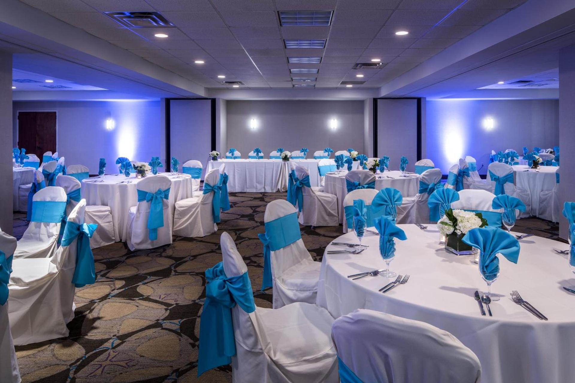Crowne Plaza Memphis Downtown by IHG photo 17