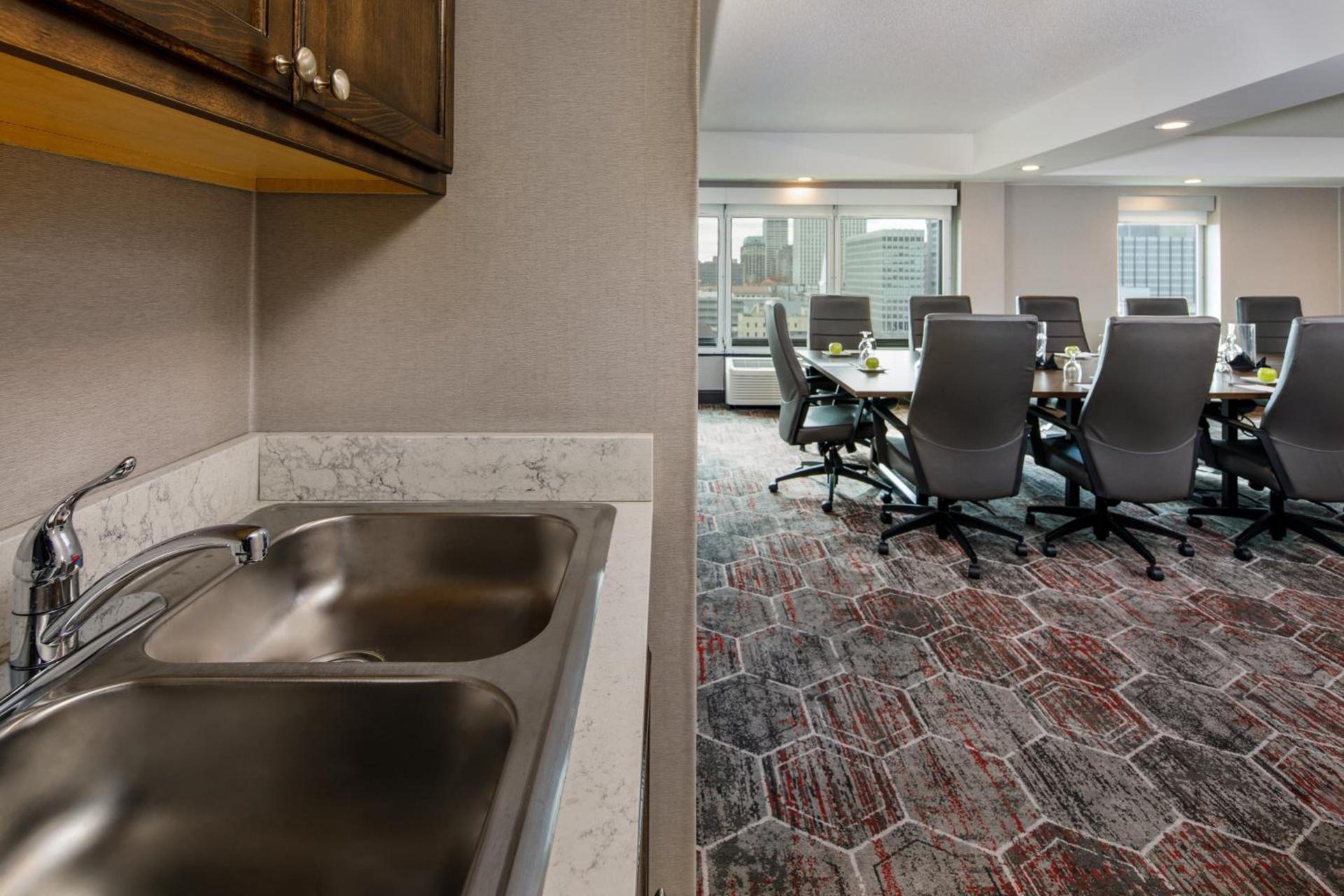 Crowne Plaza Memphis Downtown by IHG photo 29
