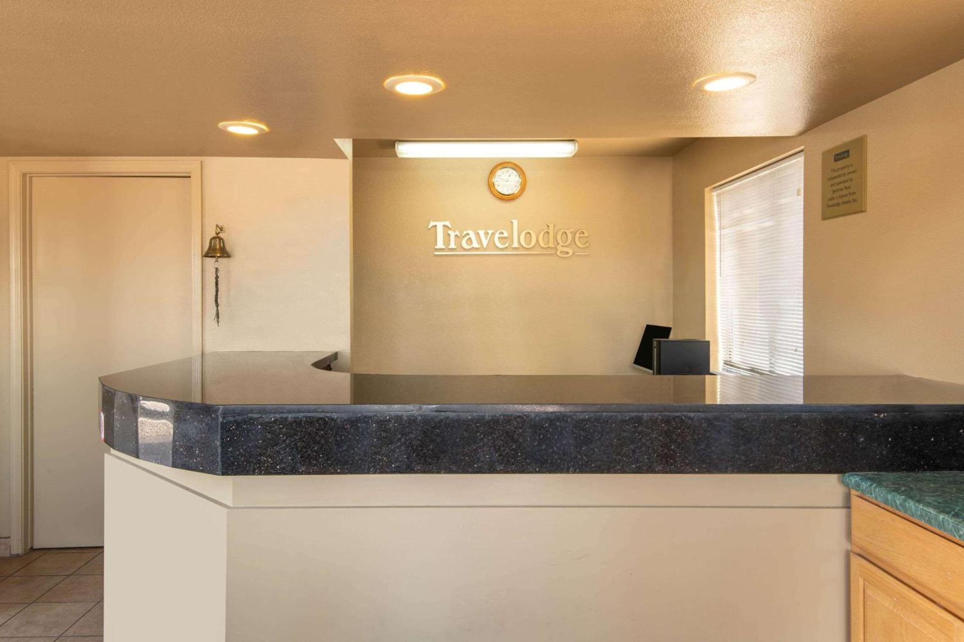Travelodge by Wyndham Kingman photo 3