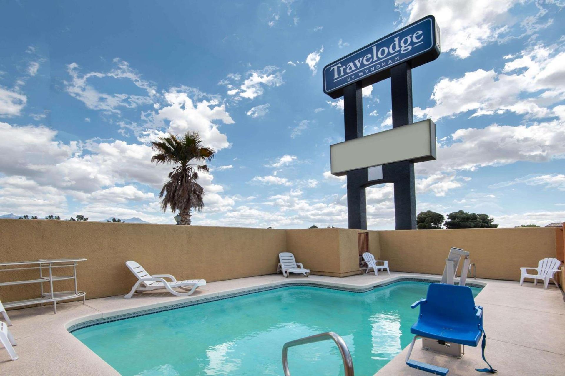 Travelodge by Wyndham Kingman photo 5
