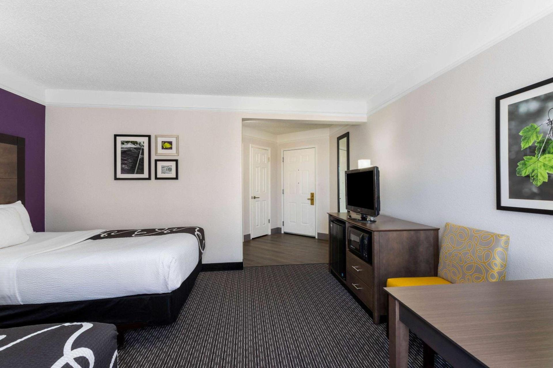 La Quinta by Wyndham Denver Boulder - Louisville photo 14