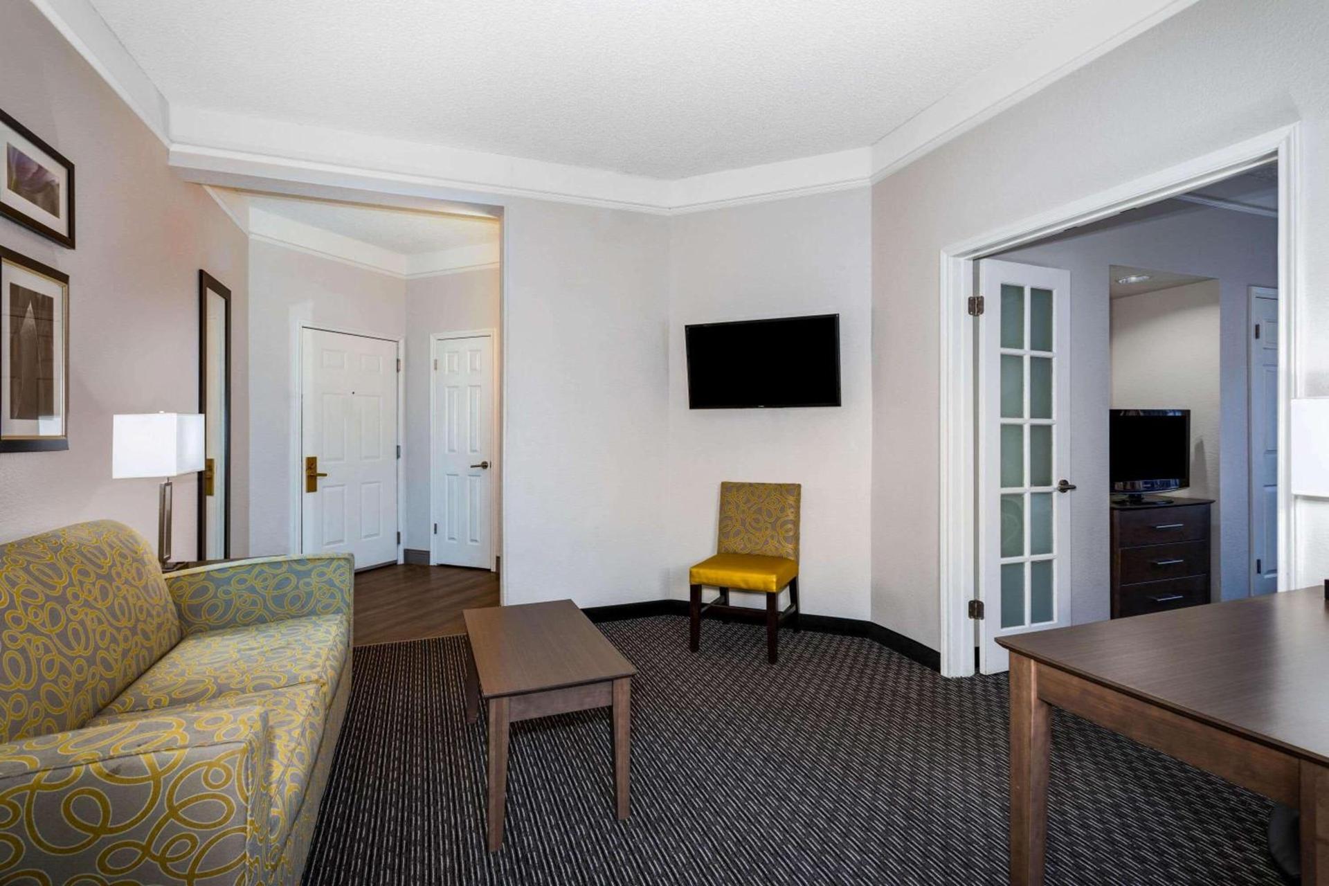 La Quinta by Wyndham Denver Boulder - Louisville photo 23