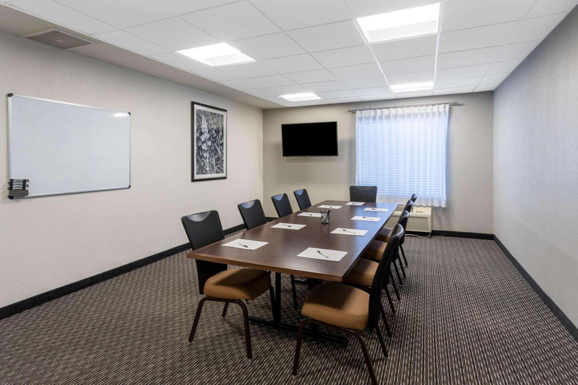 La Quinta by Wyndham Denver Boulder - Louisville photo 24