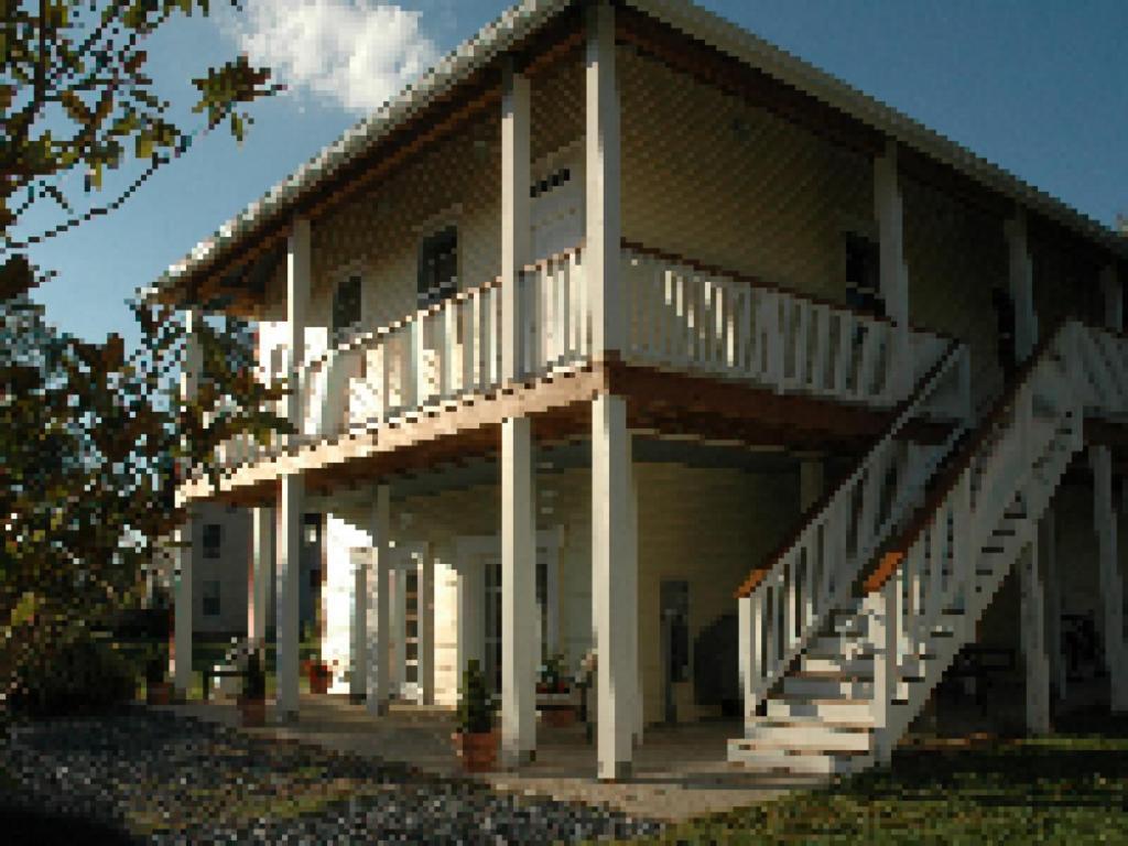 Haven Point Inn and Gallery photo 2