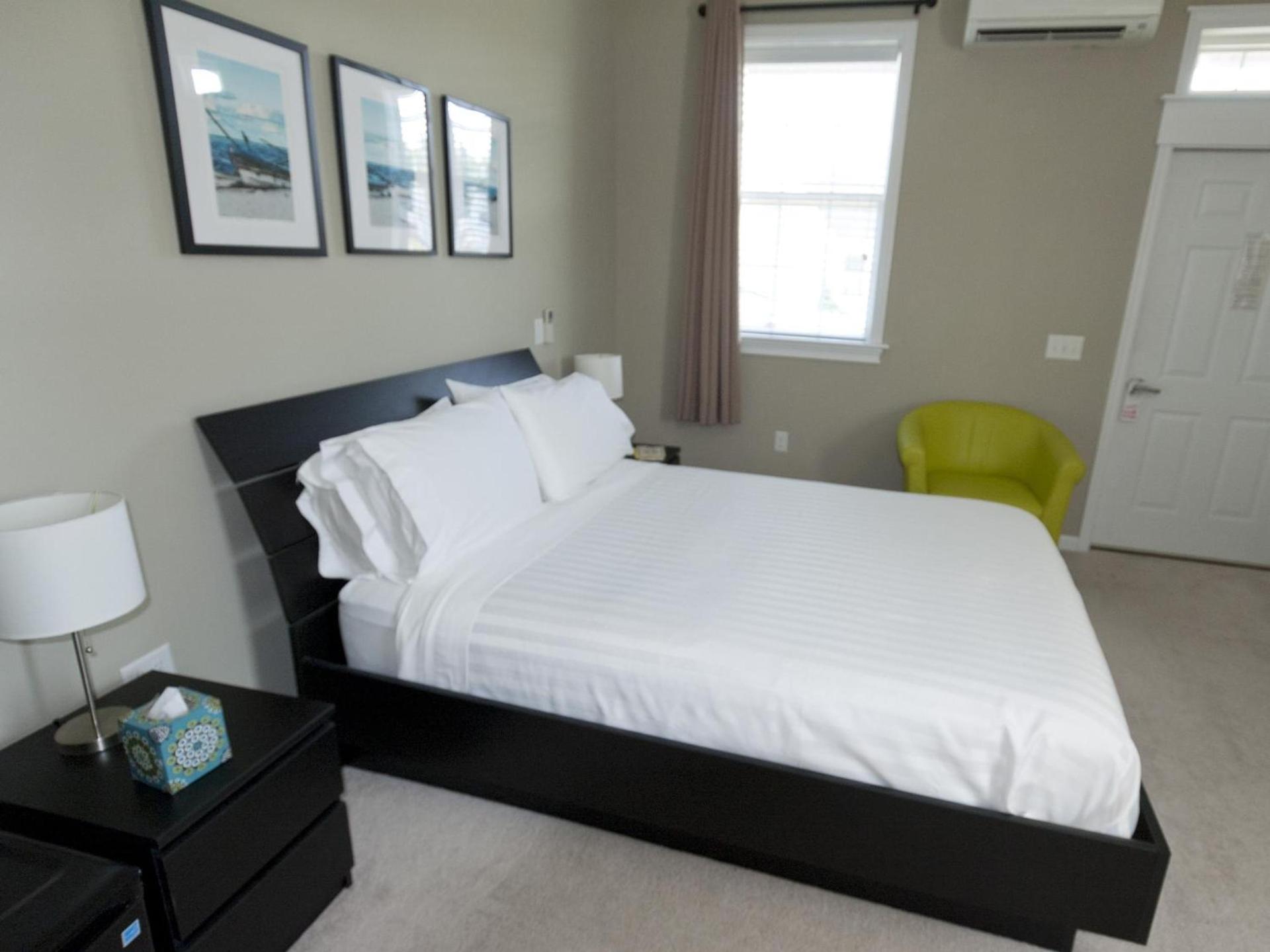 Haven Point Inn and Gallery photo 9