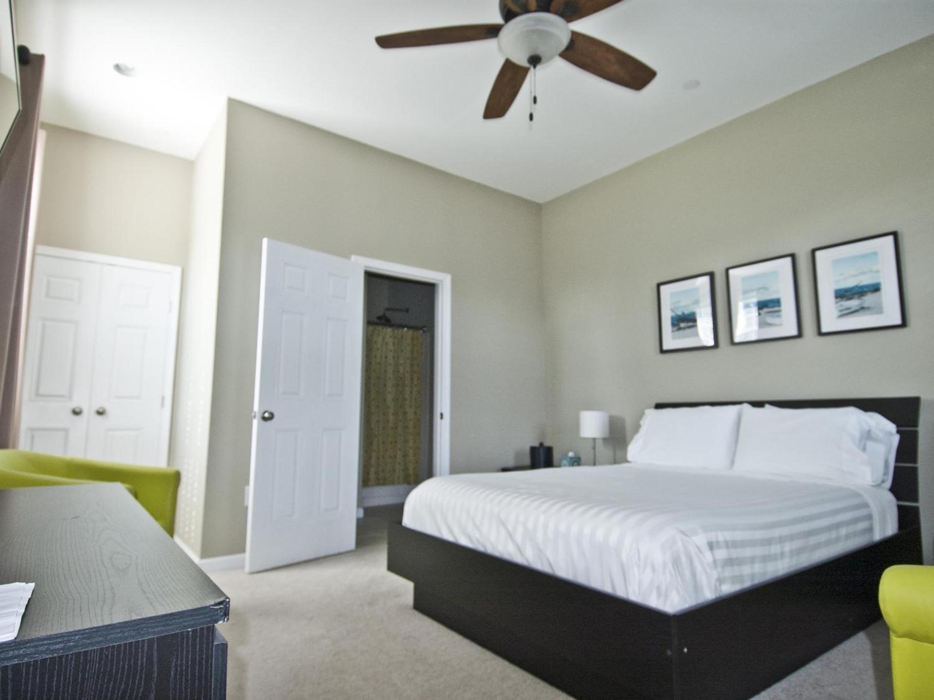 Haven Point Inn and Gallery photo 8