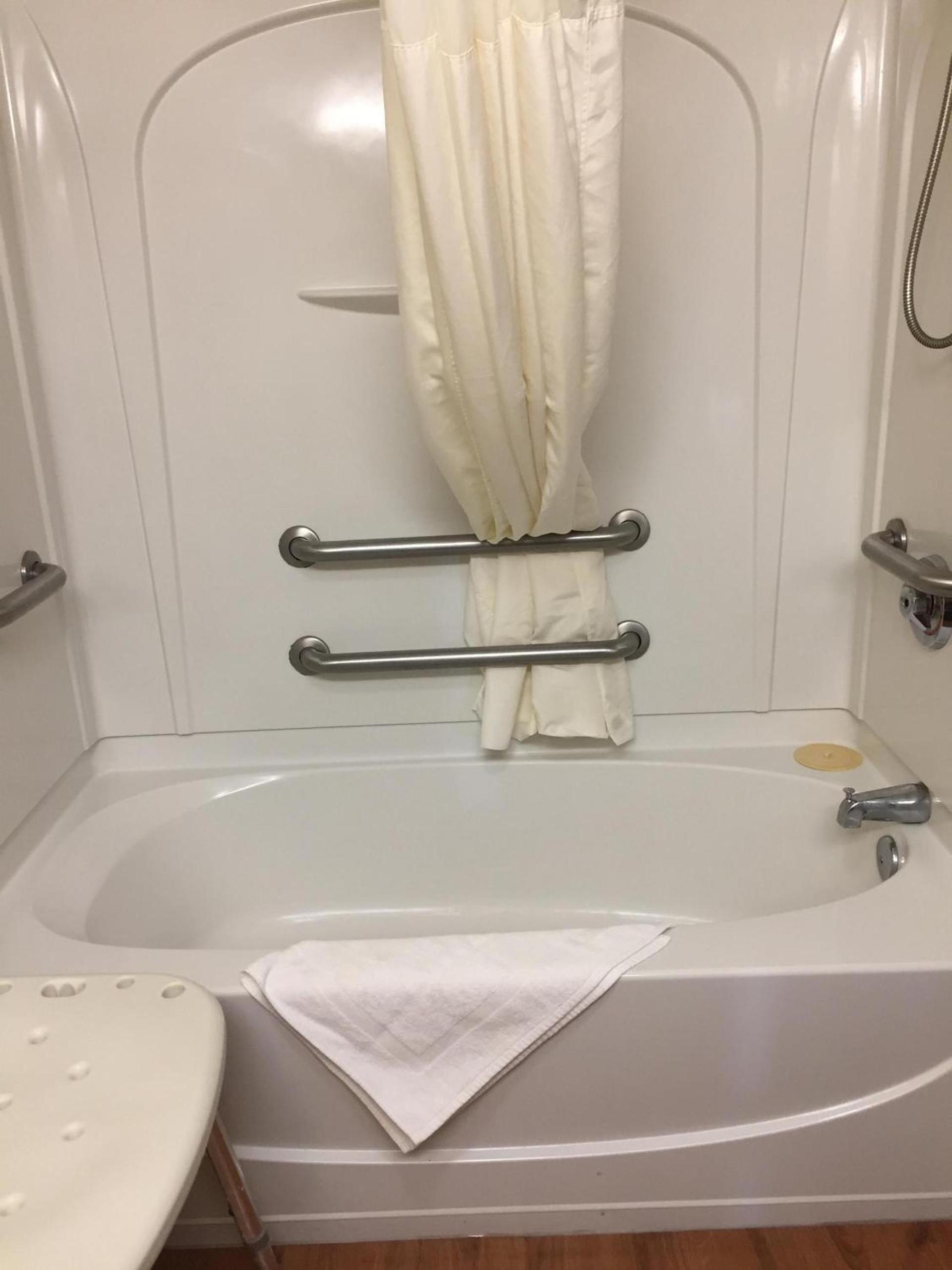 Best Western Ocean Sands Beach Resort photo 7