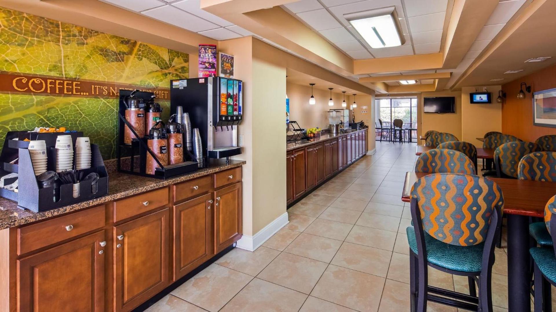 Best Western Ocean Sands Beach Resort photo 11