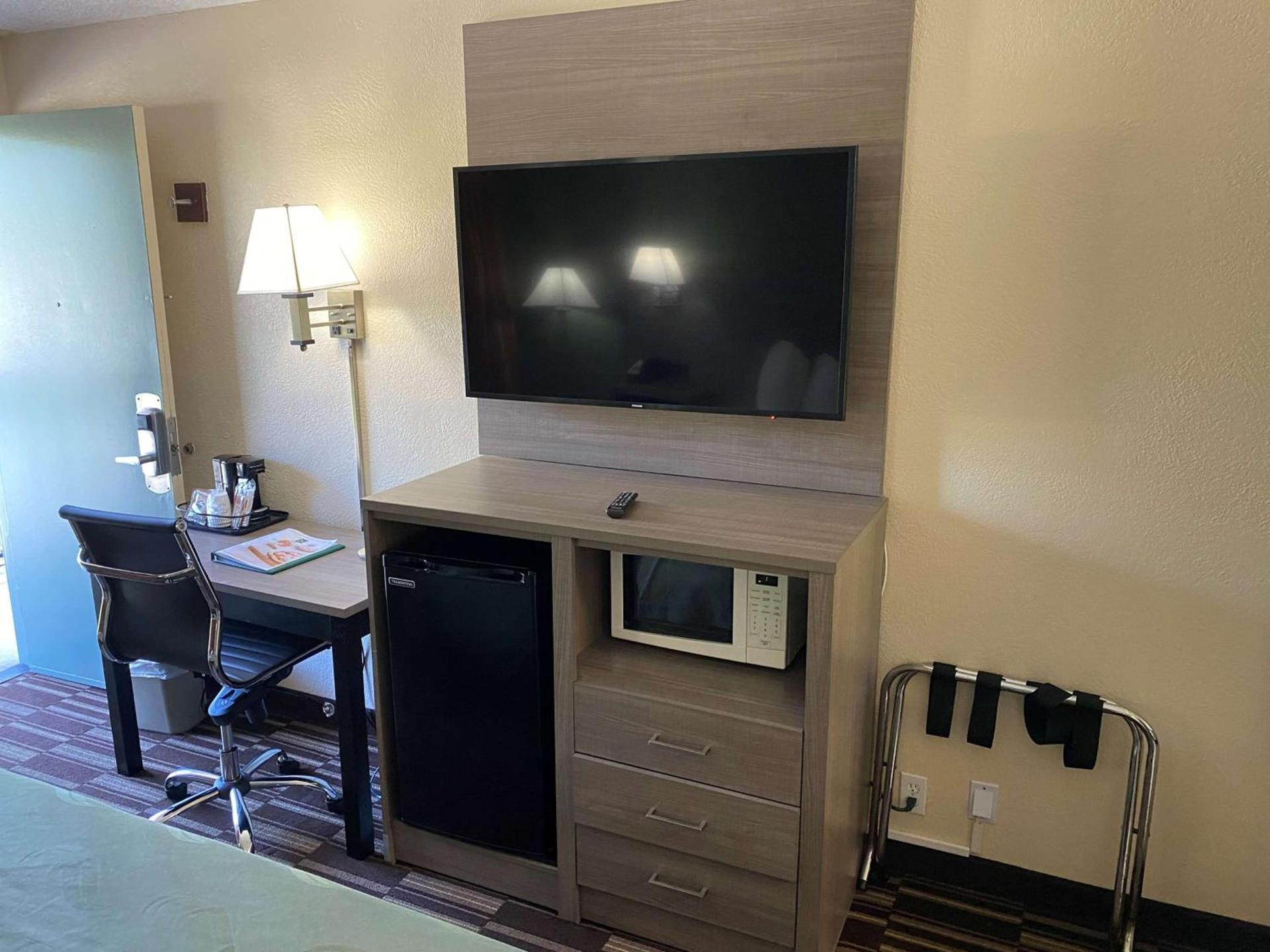 Quality Inn Fort Pierce I-95 photo 15