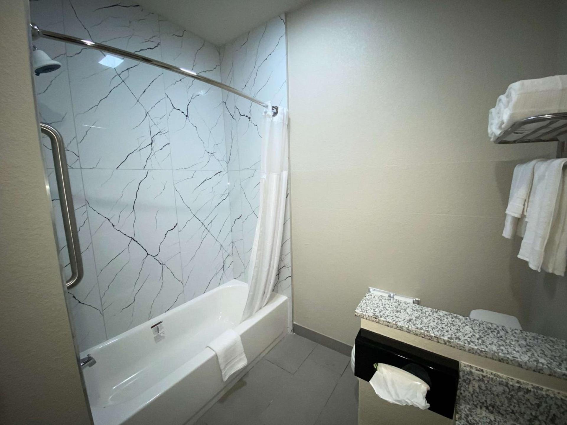 SureStay Plus Hotel by Best Western Ada photo 31