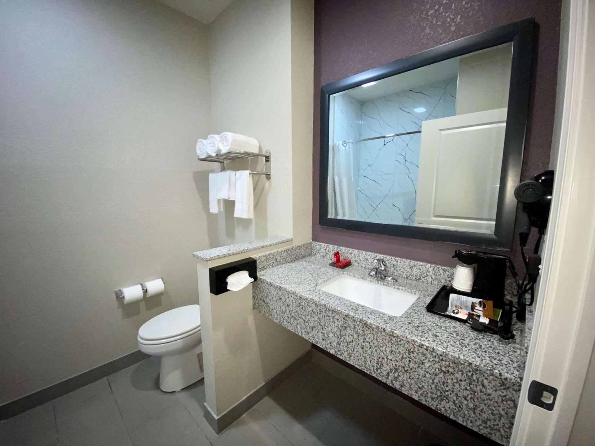 SureStay Plus Hotel by Best Western Ada photo 30