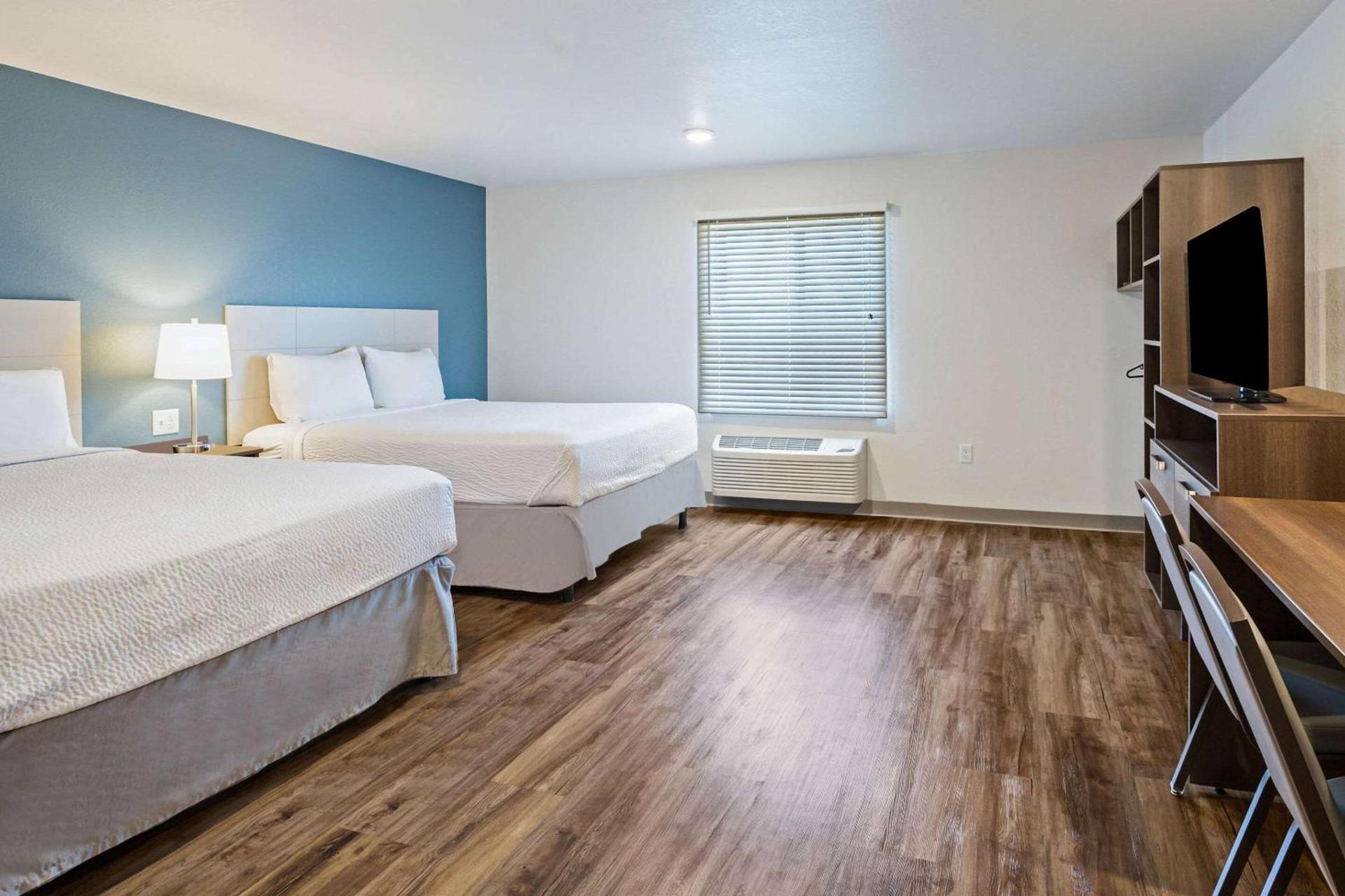 WoodSpring Suites Davenport Quad Cities photo 20