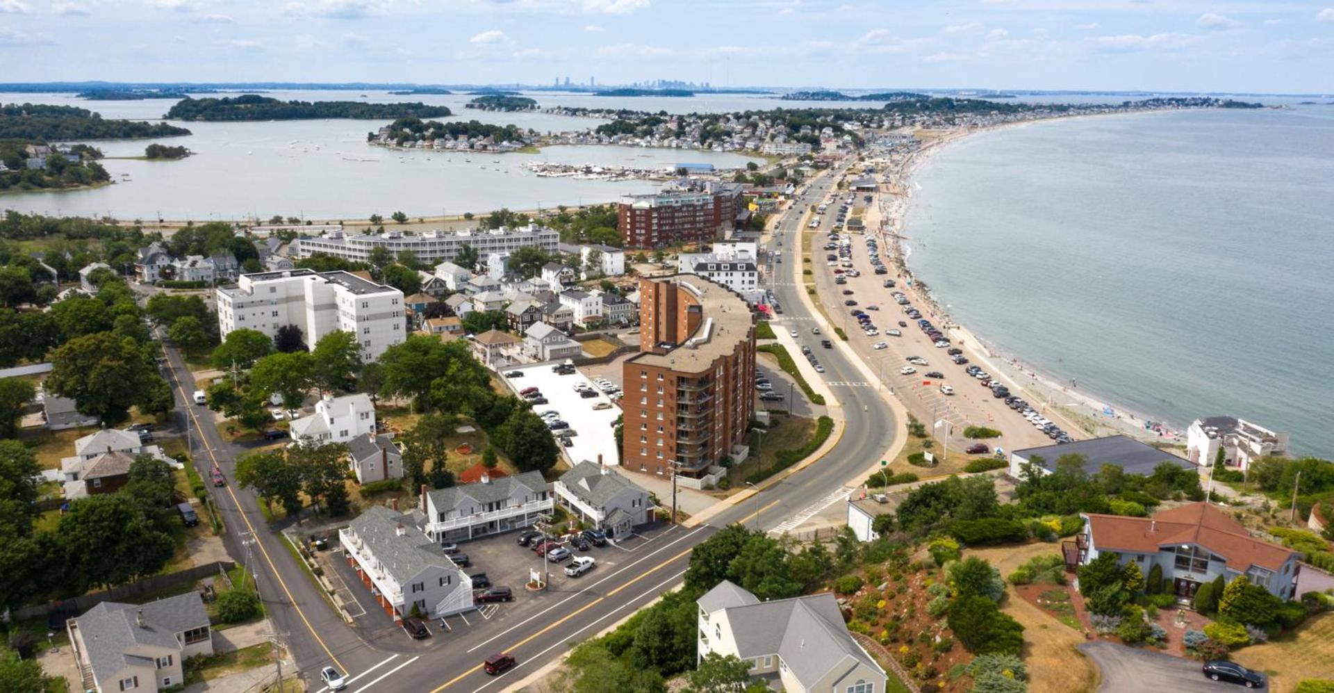 Ocean Inn on Nantasket Beach photo 11