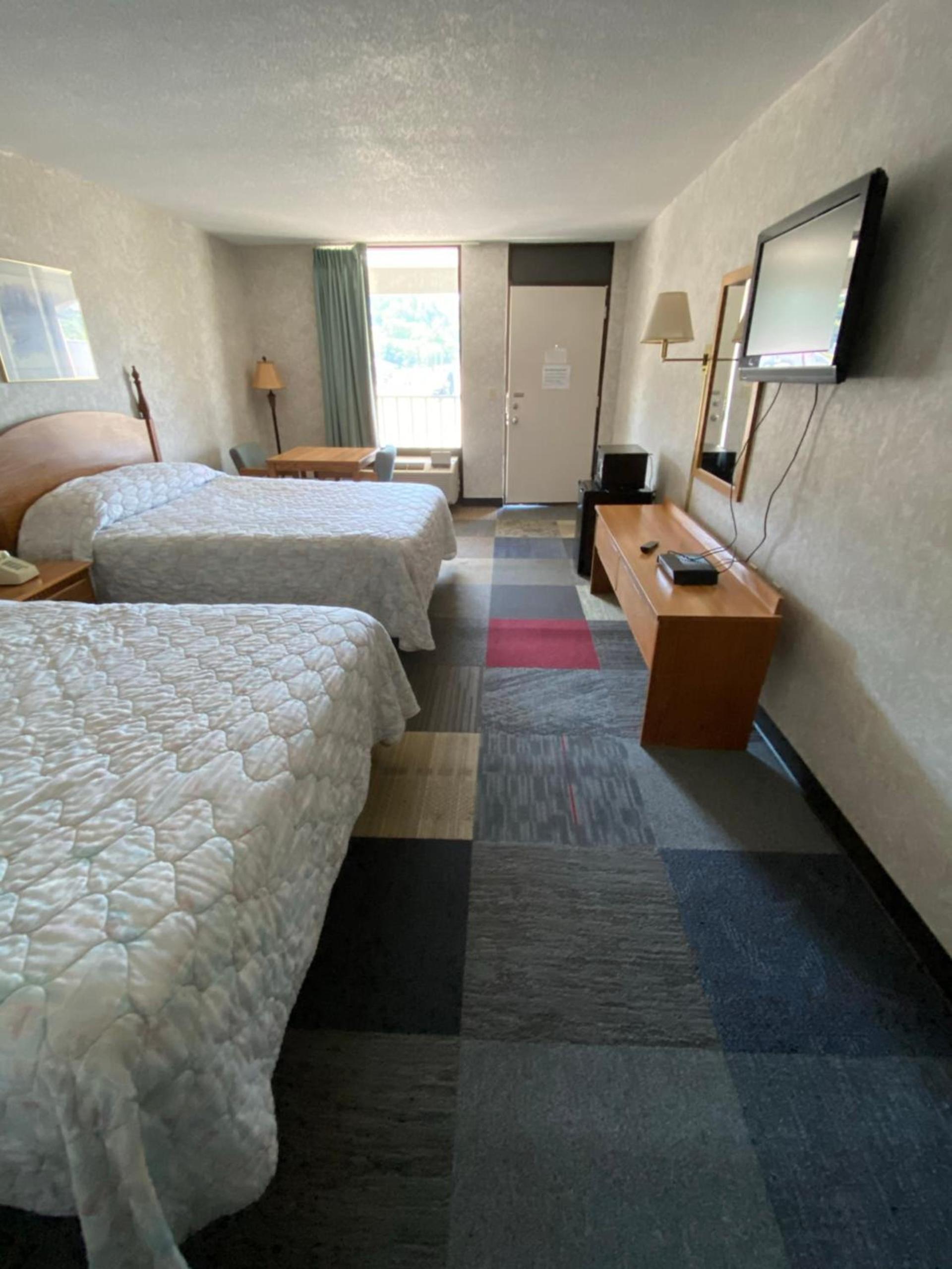 Riverfront Lodge photo 12