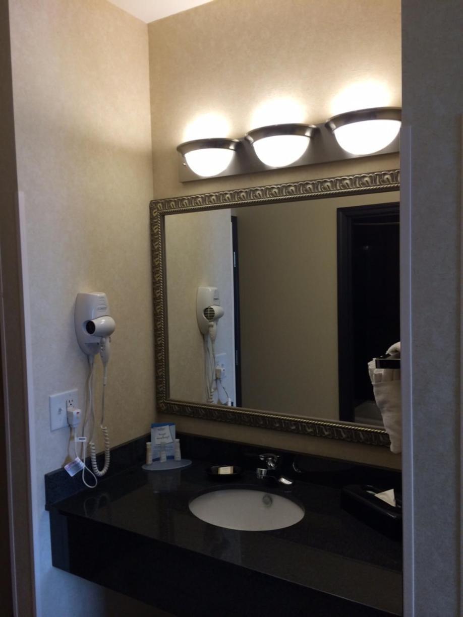 Baymont by Wyndham Henderson photo 18