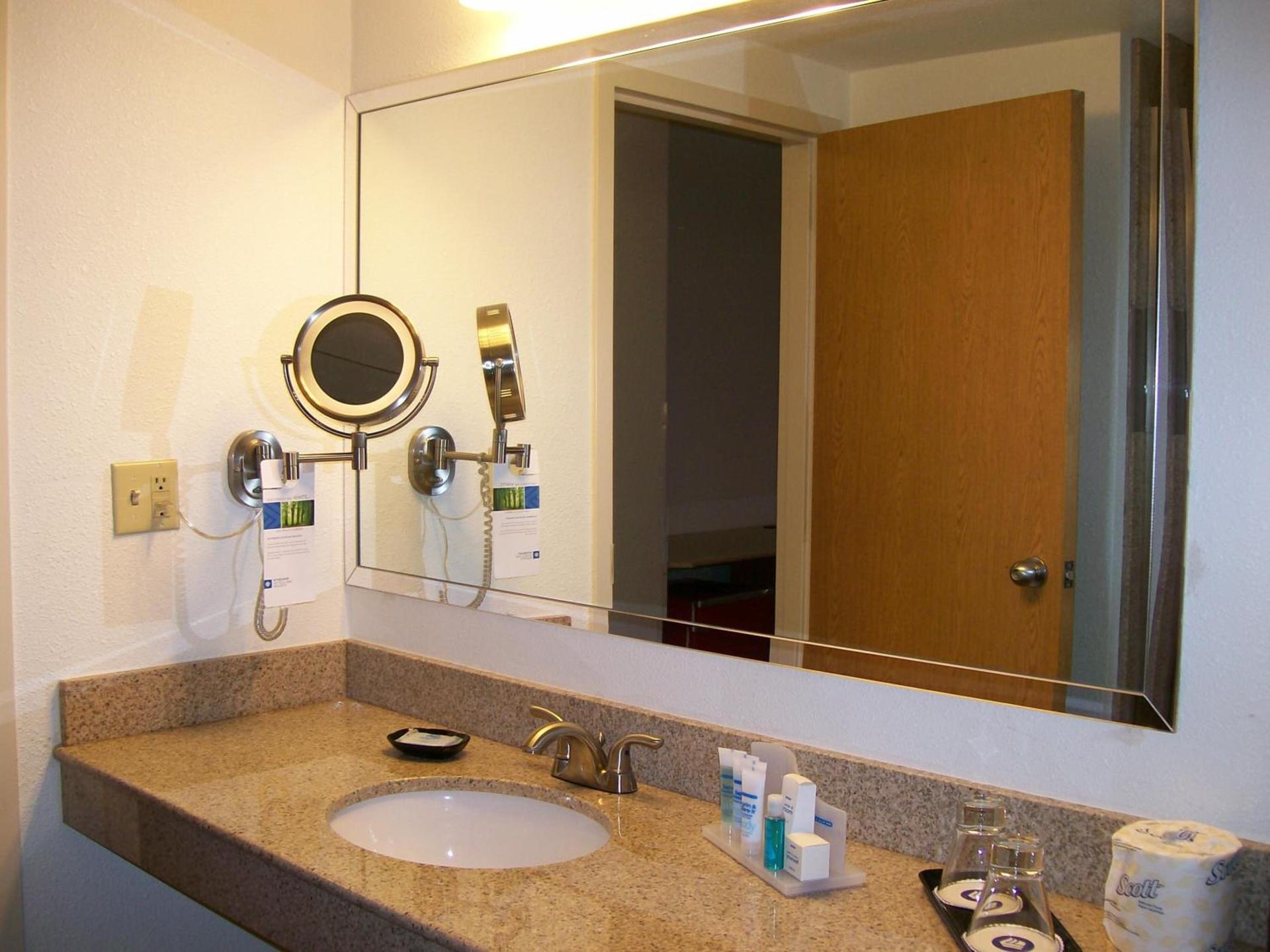 Wyndham Garden Hotel Austin photo 8