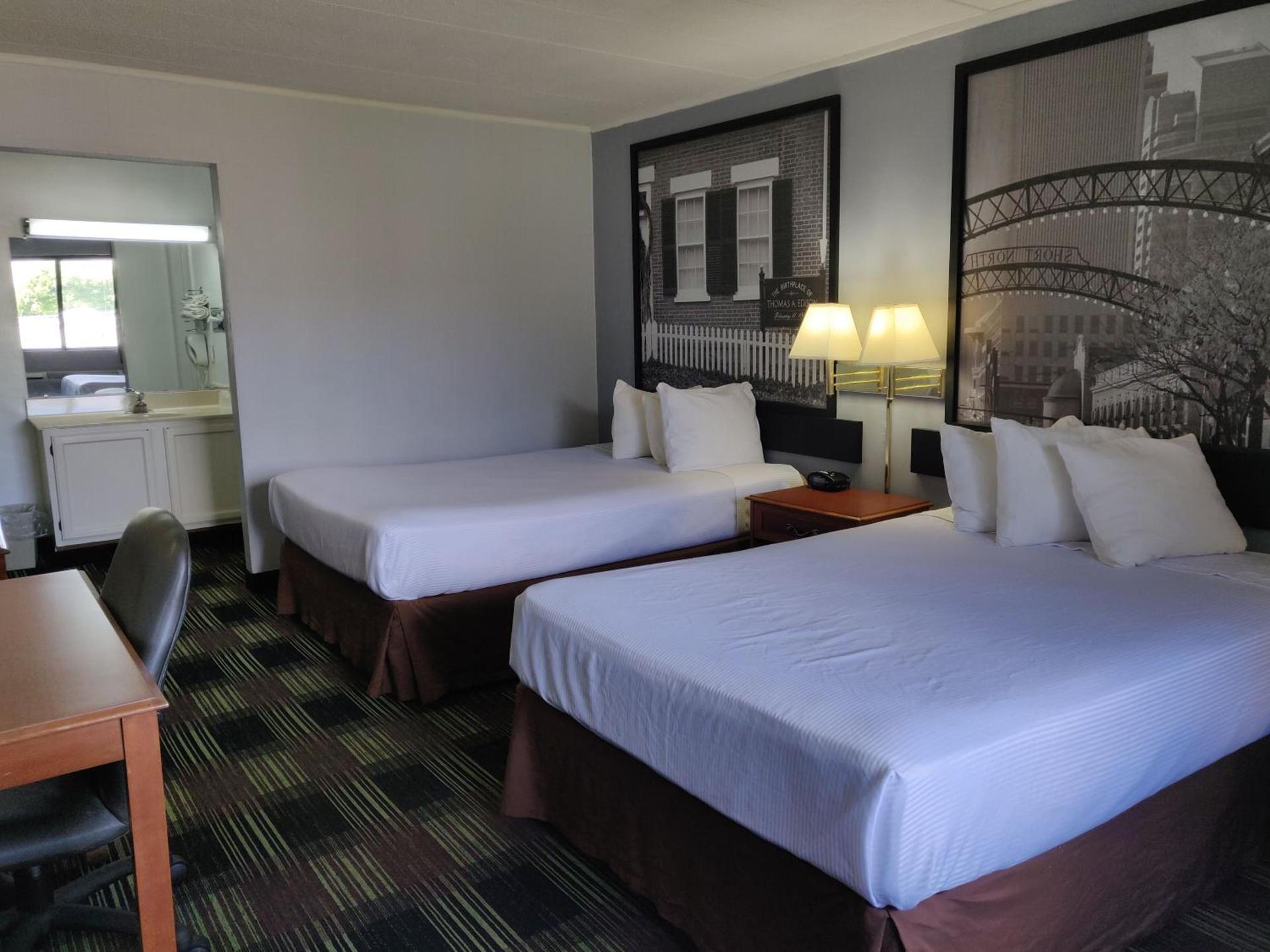 Sprucewood Inn photo 3