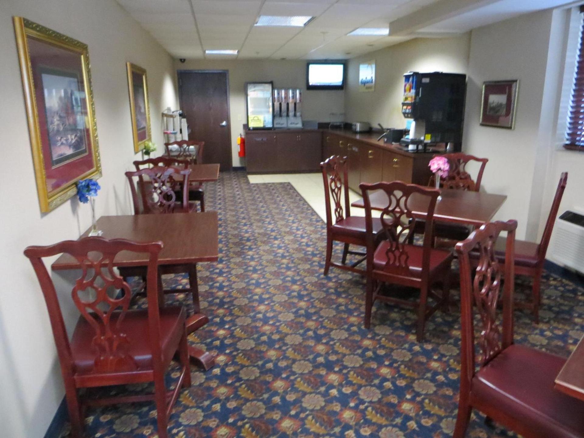 Days Inn by Wyndham Grand Island I-80 photo 22