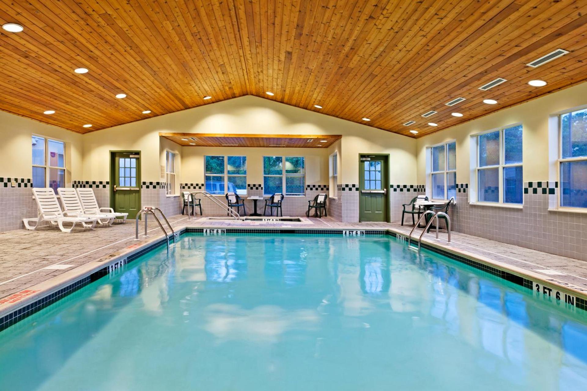 Country Inn & Suites by Radisson, Harrisburg Northeast - Hershey photo 41