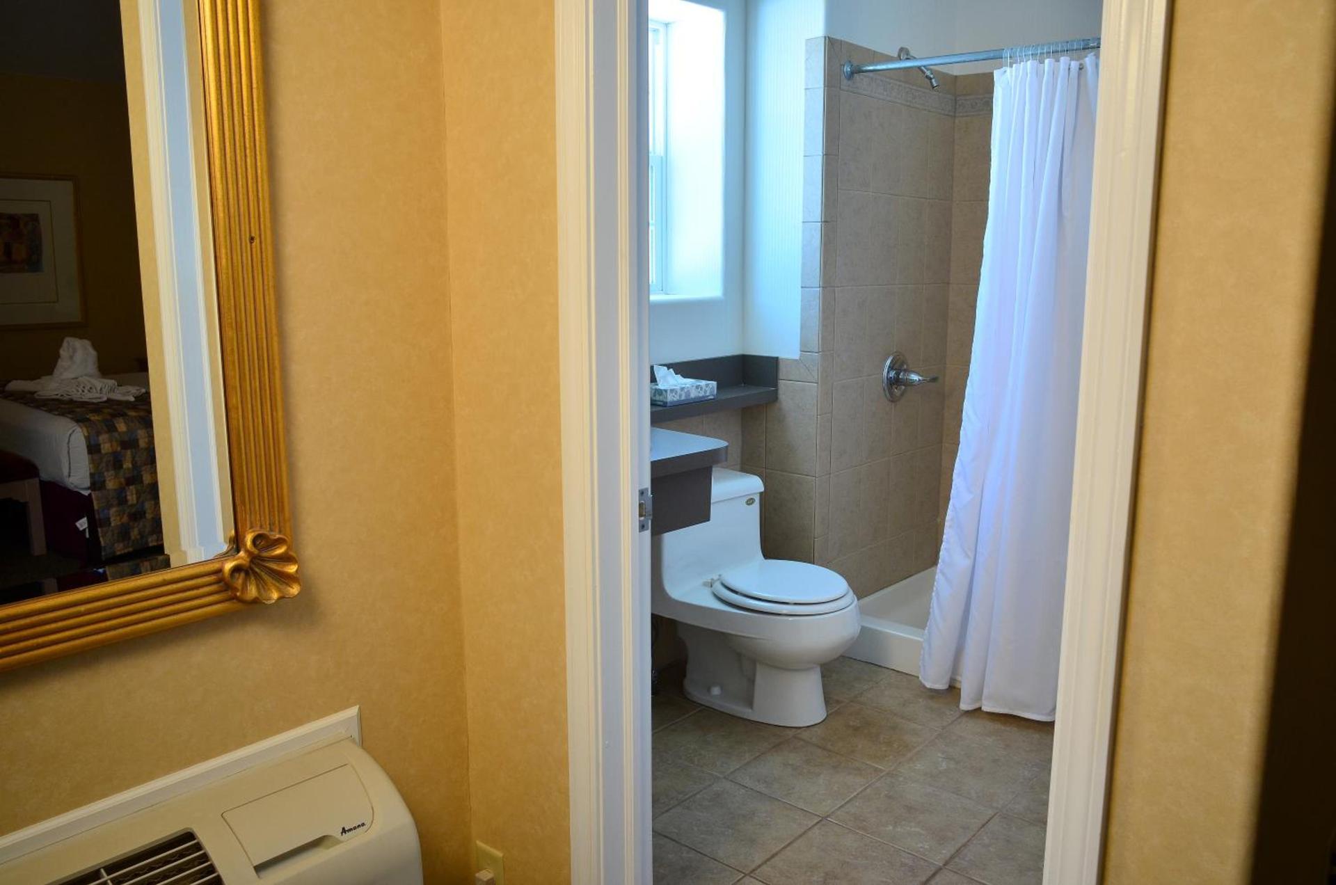Skaneateles Suites photo 15