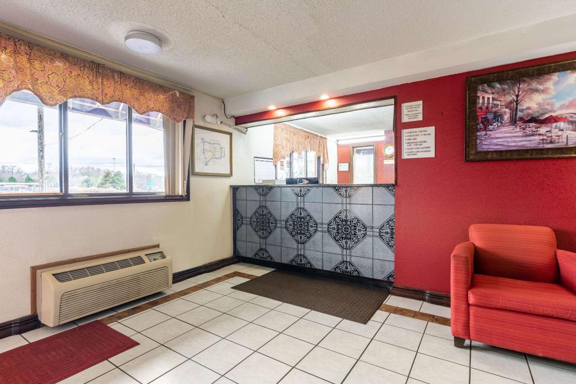 Econo Lodge Charlotte Airport Area photo 5