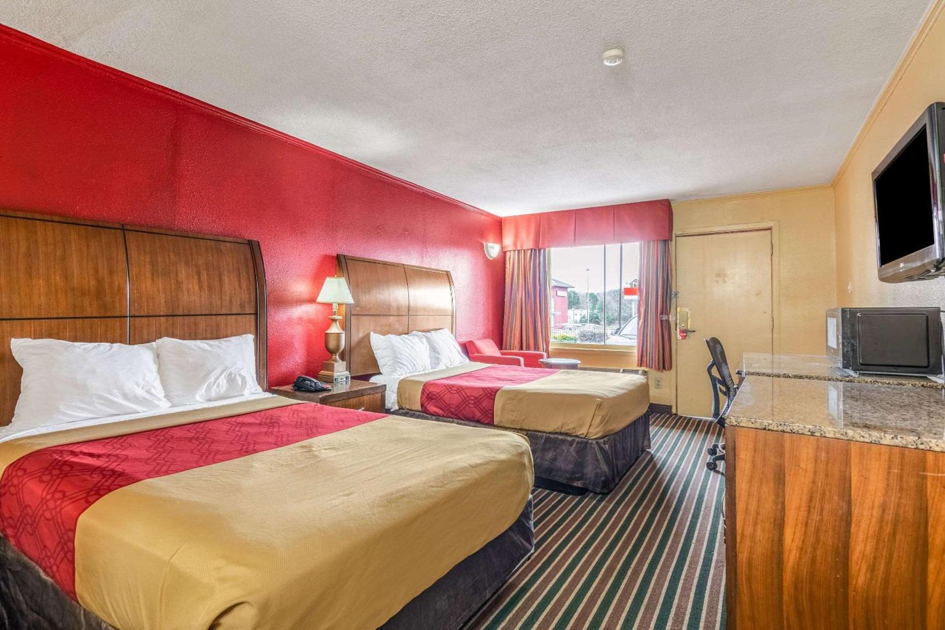 Econo Lodge Charlotte Airport Area photo 11