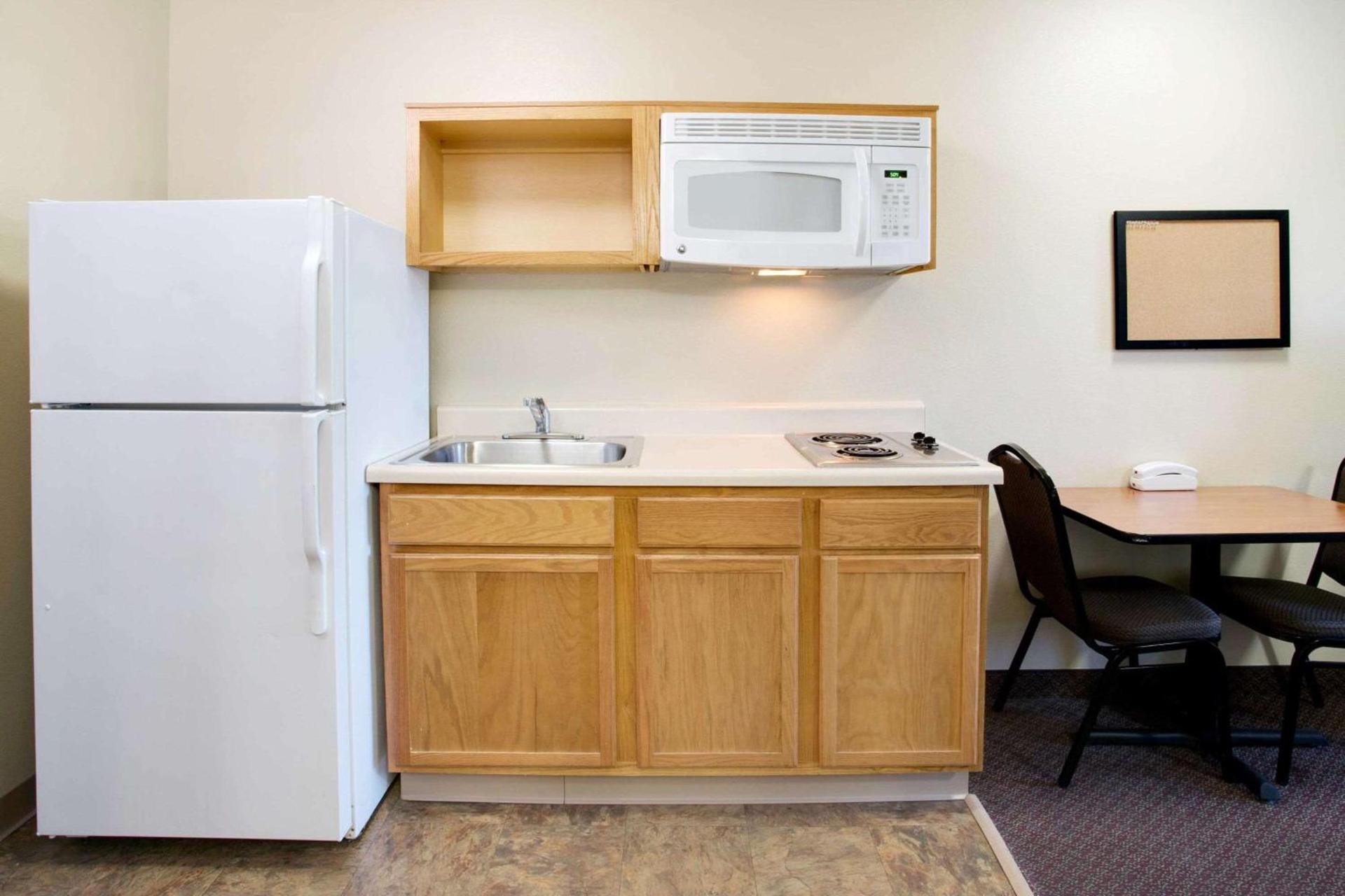 WoodSpring Suites Baton Rouge Airline Highway photo 8