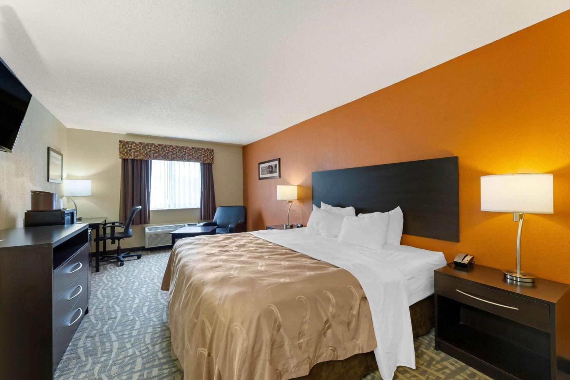 Quality Inn Wooster photo 33
