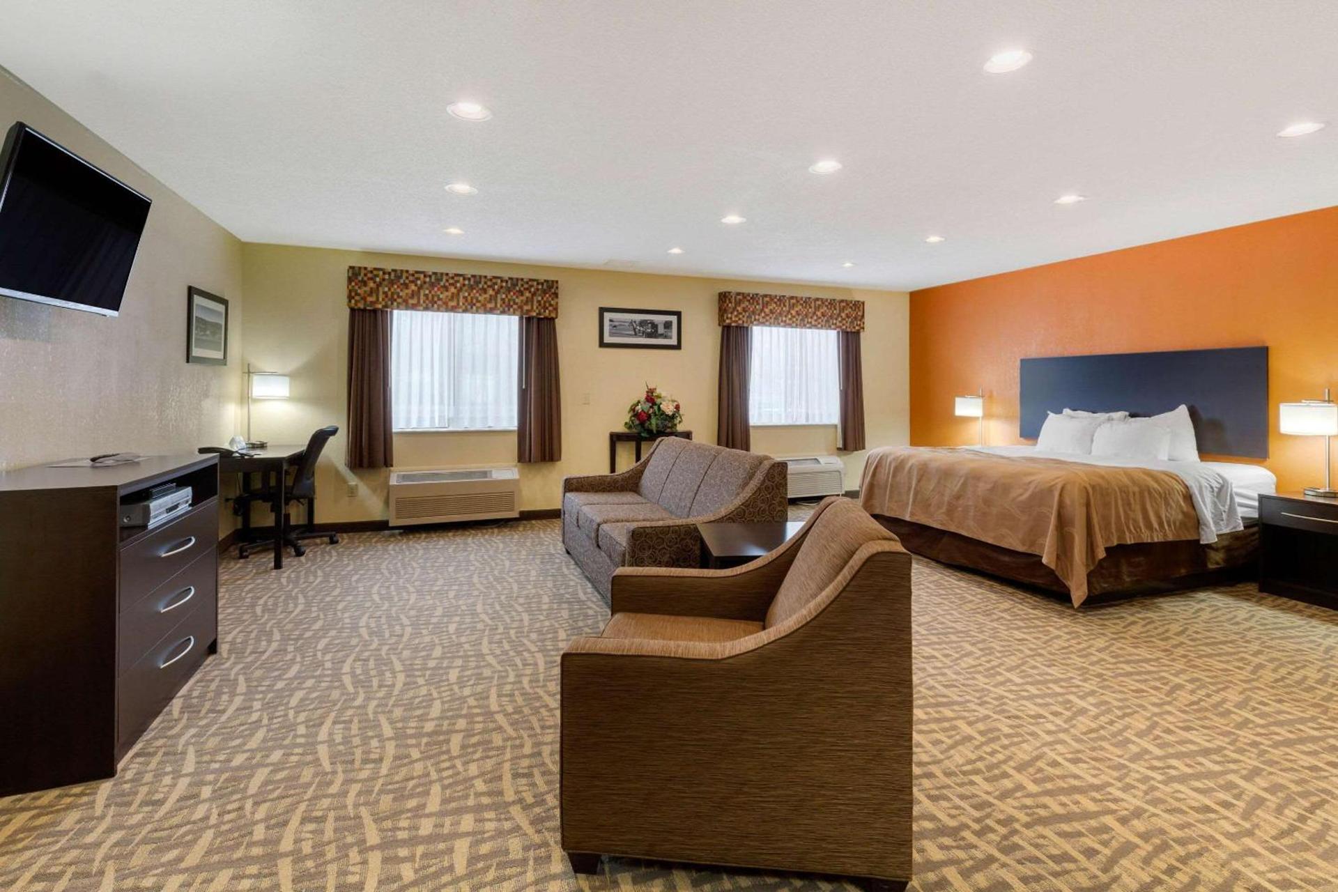 Quality Inn Wooster photo 25