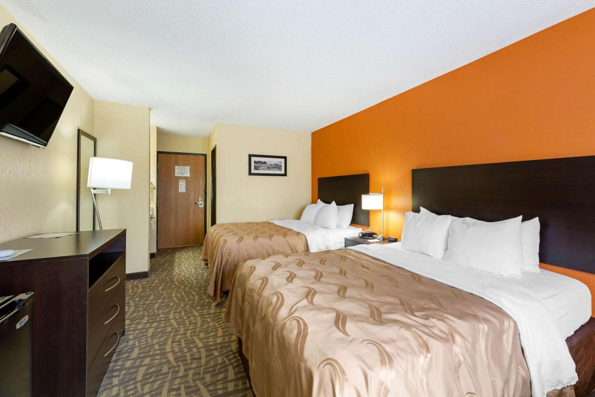 Quality Inn Wooster photo 24