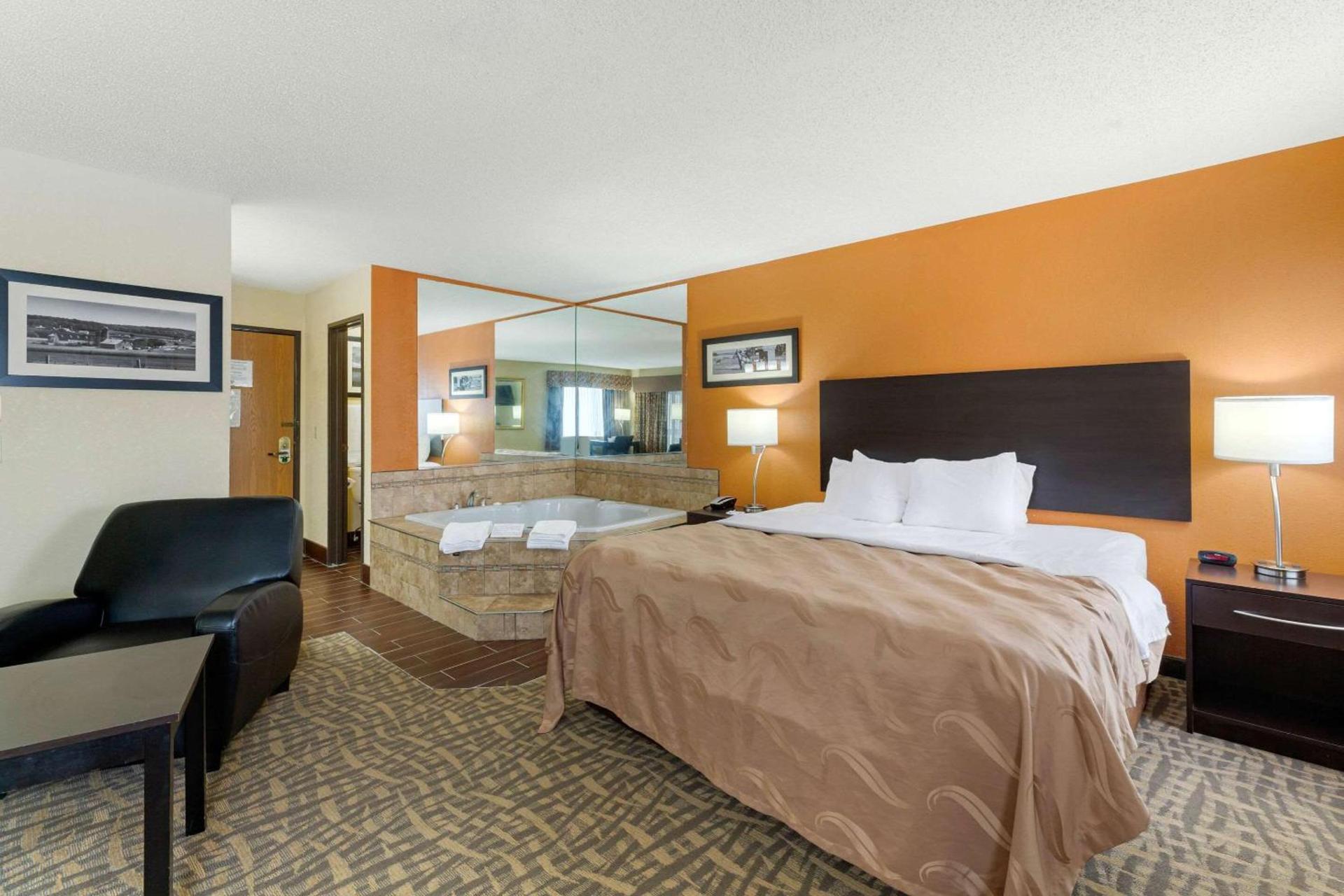 Quality Inn Wooster photo 11