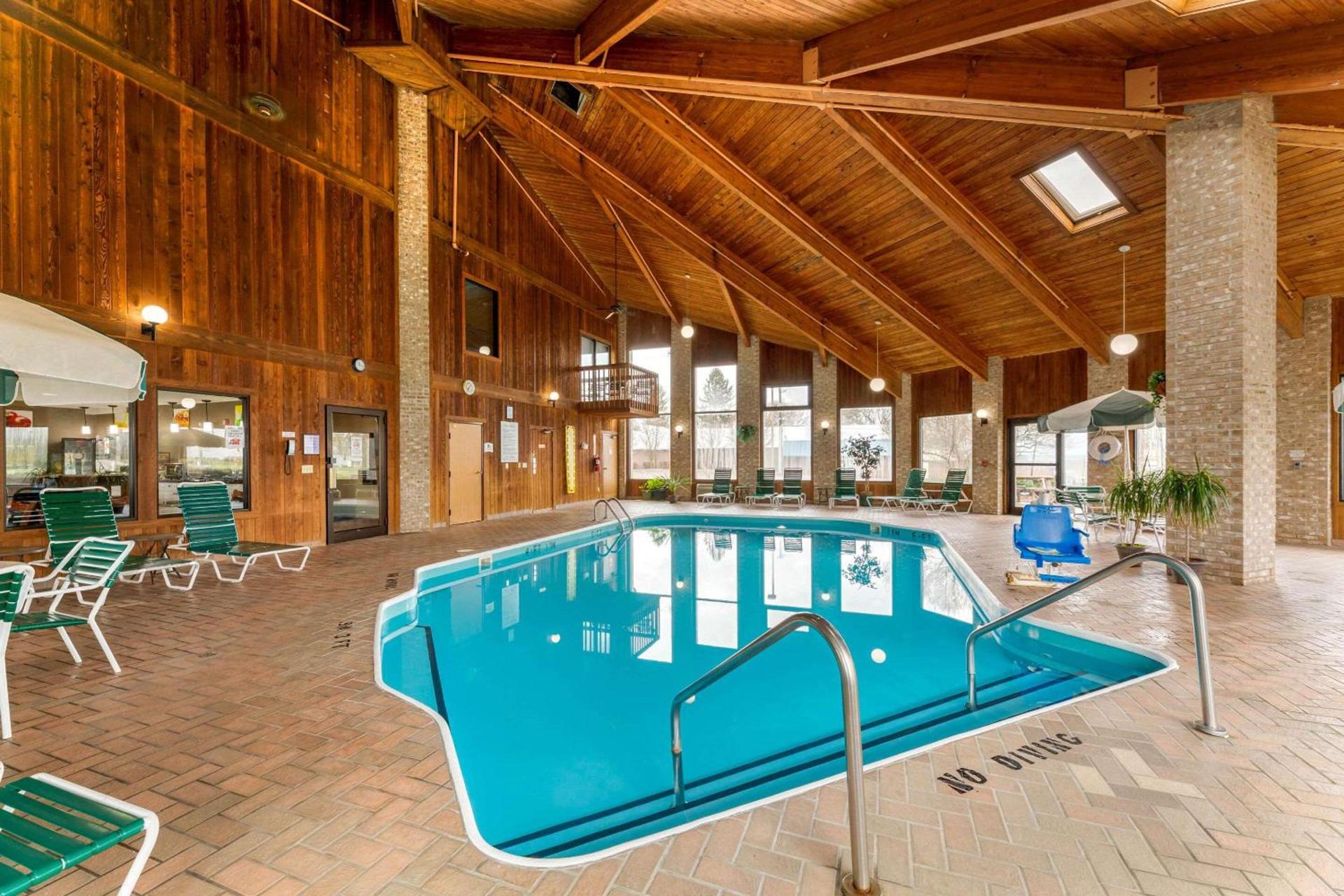 Quality Inn Wooster photo 14