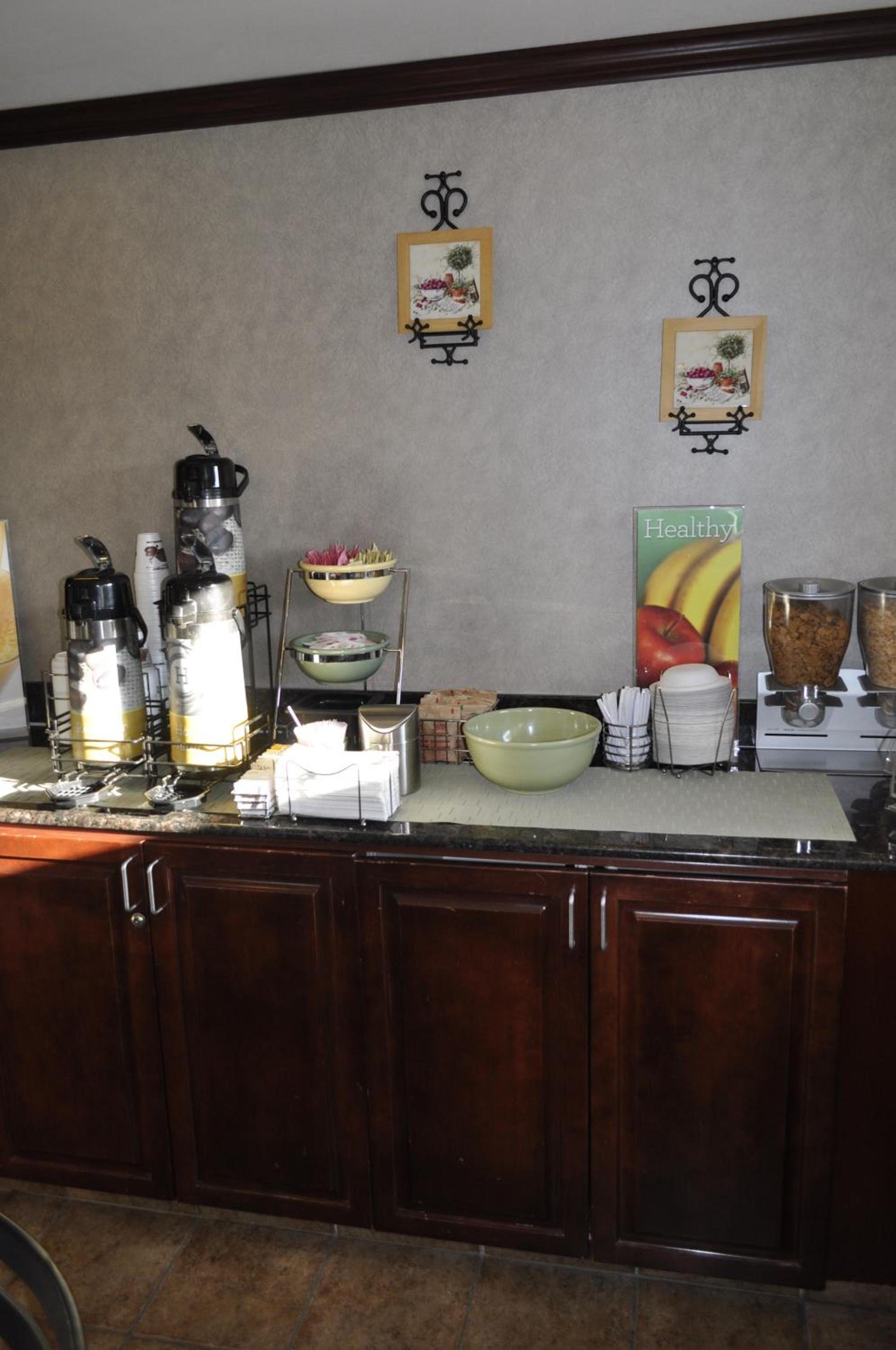 Uptown Inn photo 35