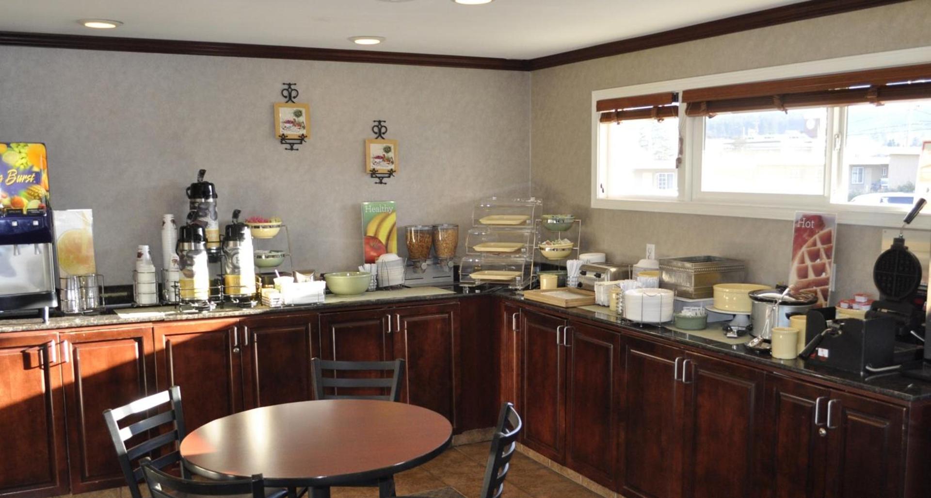 Uptown Inn photo 34