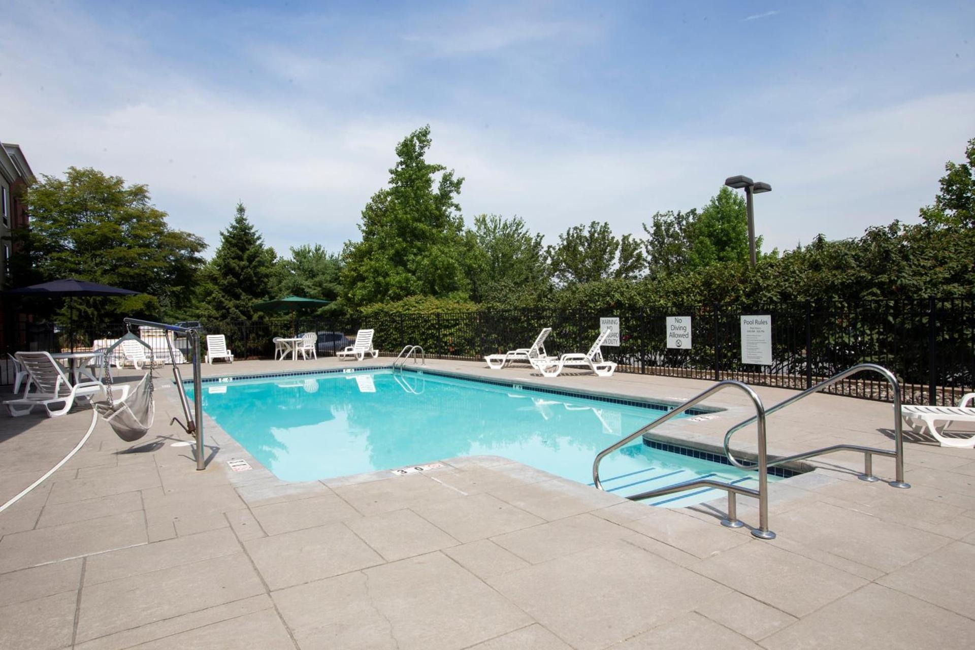 Holiday Inn Express & Suites Bethlehem Airport-Allentown Area photo 26