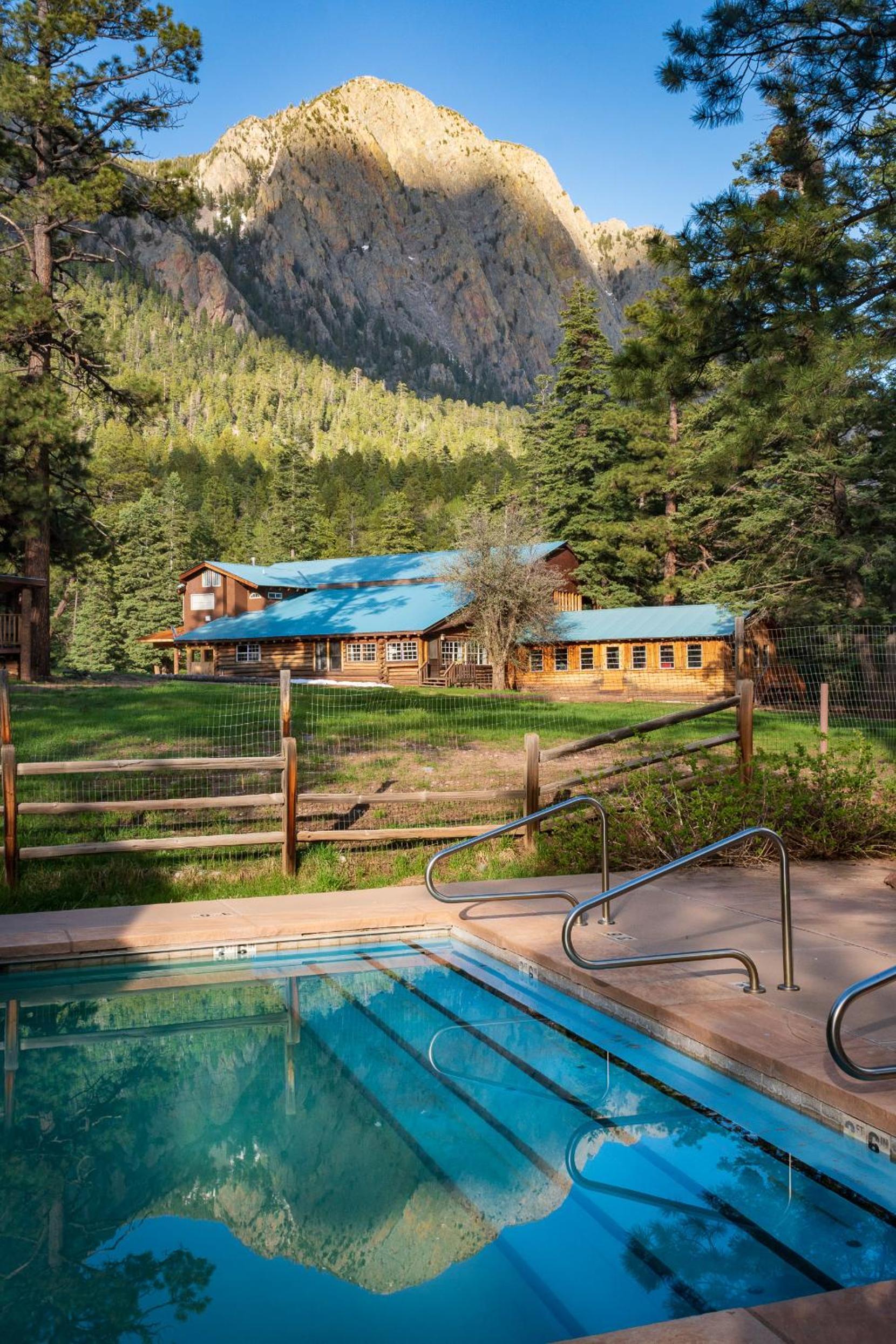 Corkins Lodge photo 97