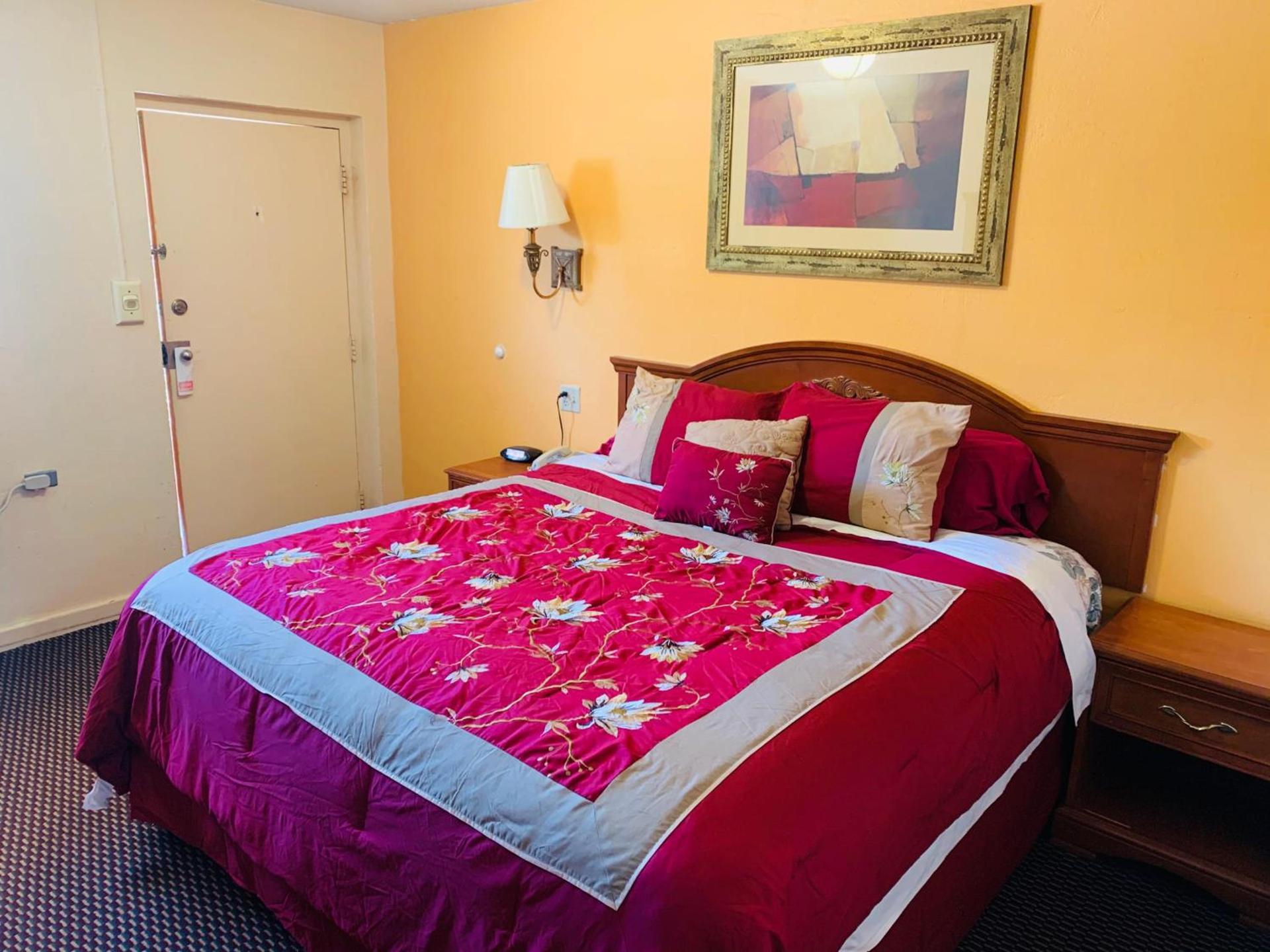 Budget Inn photo 10