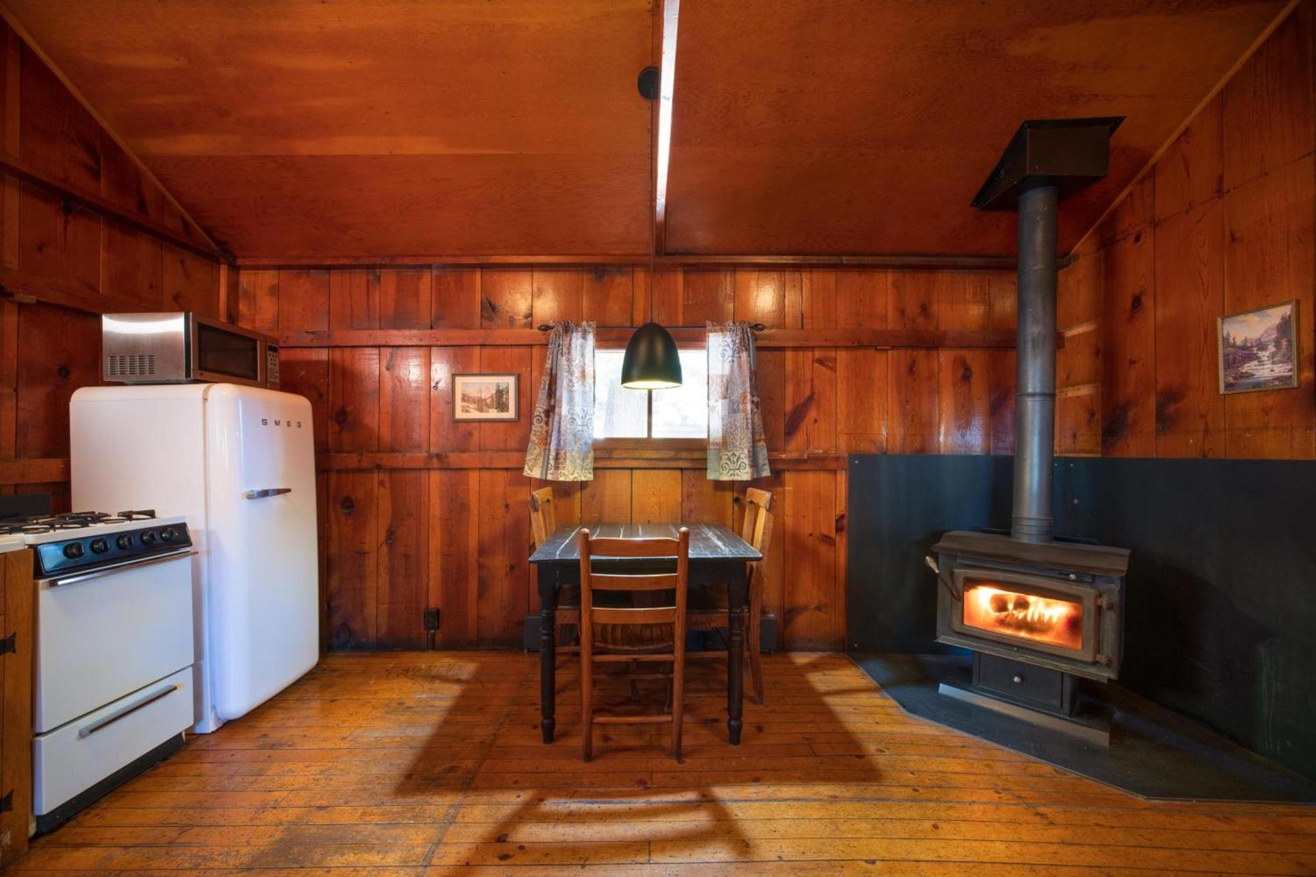 Corkins Lodge photo 70
