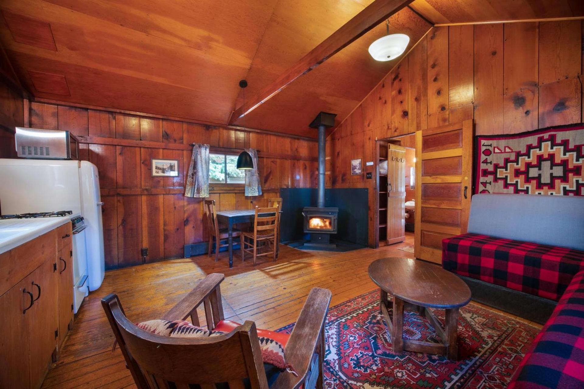 Corkins Lodge photo 68