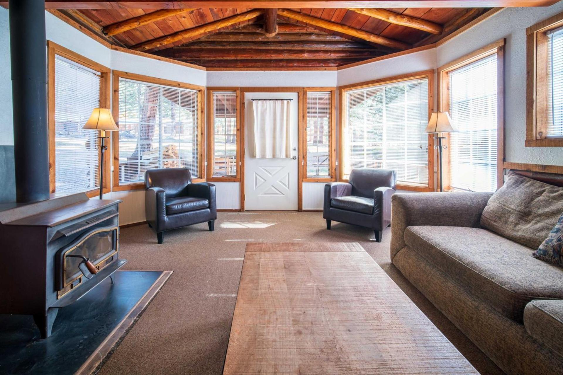 Corkins Lodge photo 52