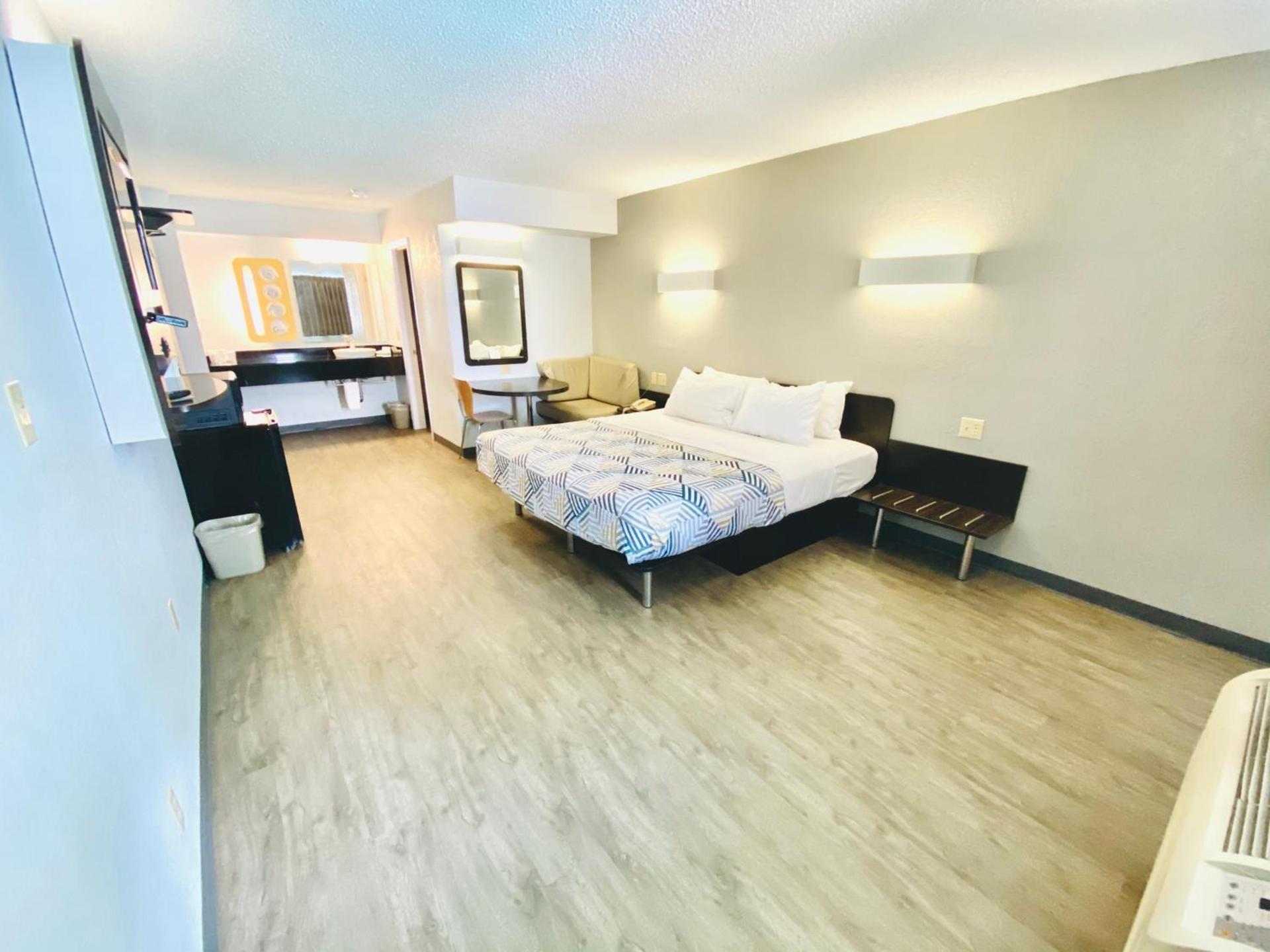 Motel 6 Boerne TX photo 56