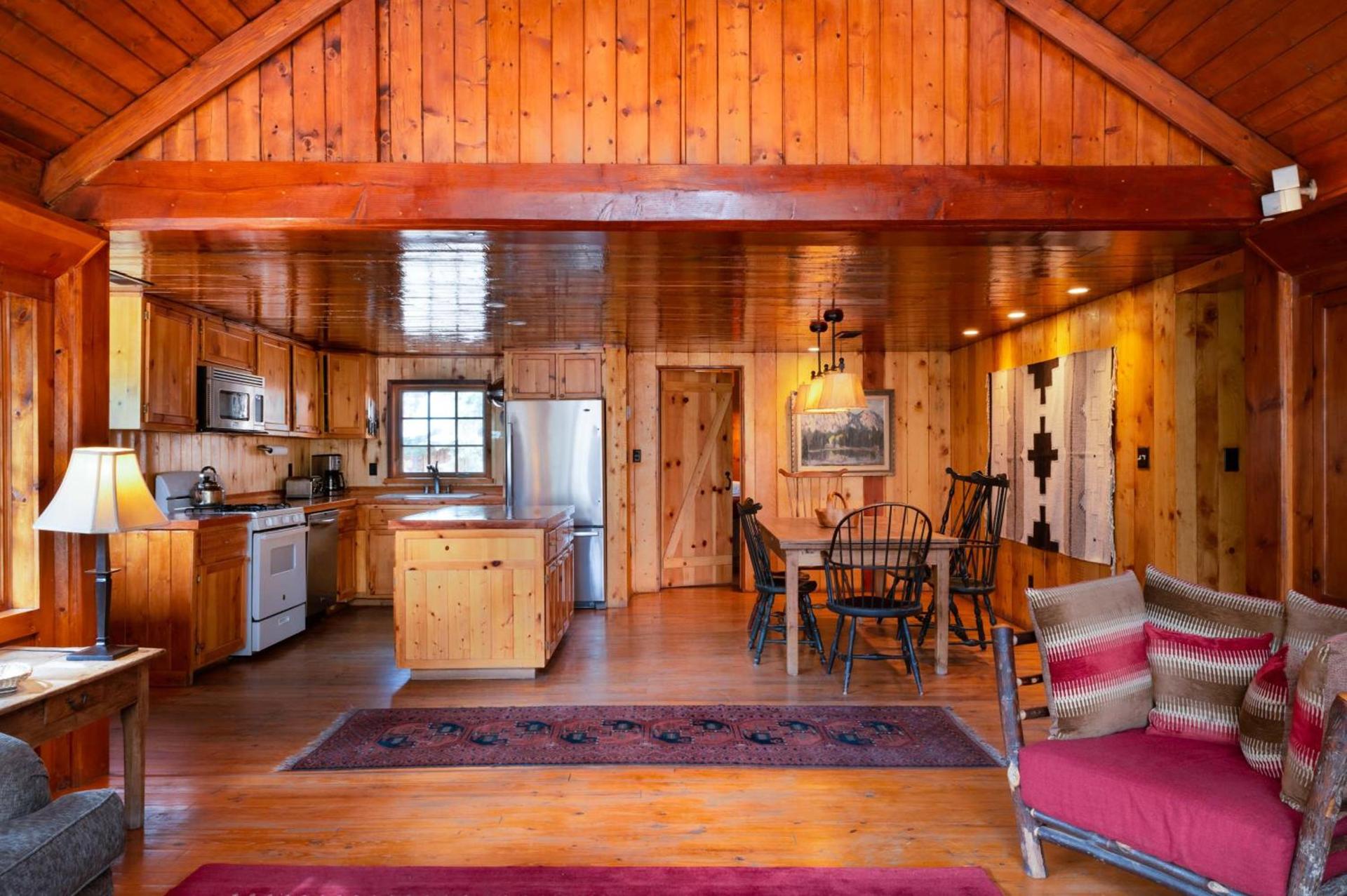 Corkins Lodge photo 29